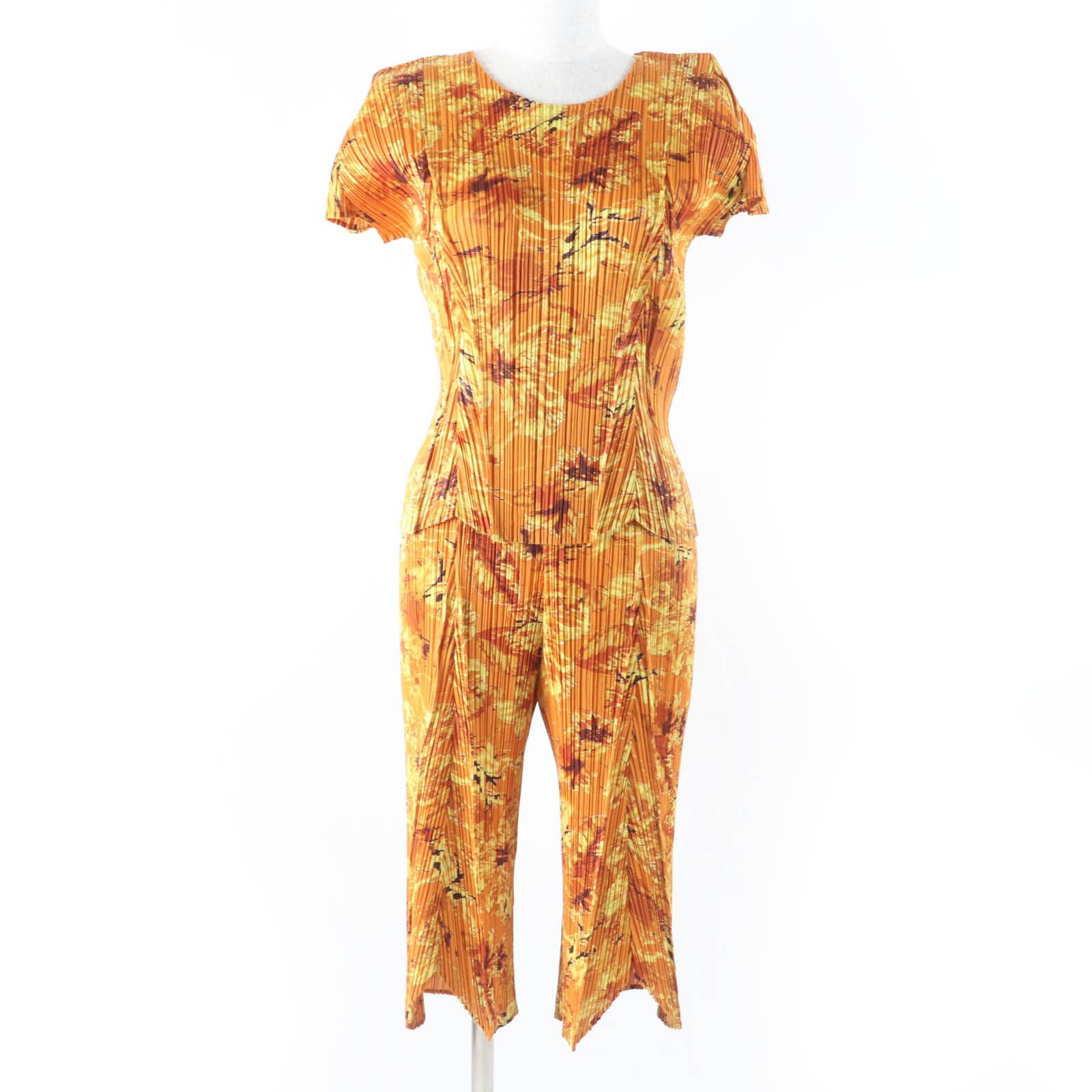 Issey Miyake Issey Miyake PLEATS PLEASE PLEATS PLEASE Polyester Setup Others Shorts PP51-JK581 PP51-JF583 DUTY FREE for USA Size ONE SIZE - 1 Thumbnail