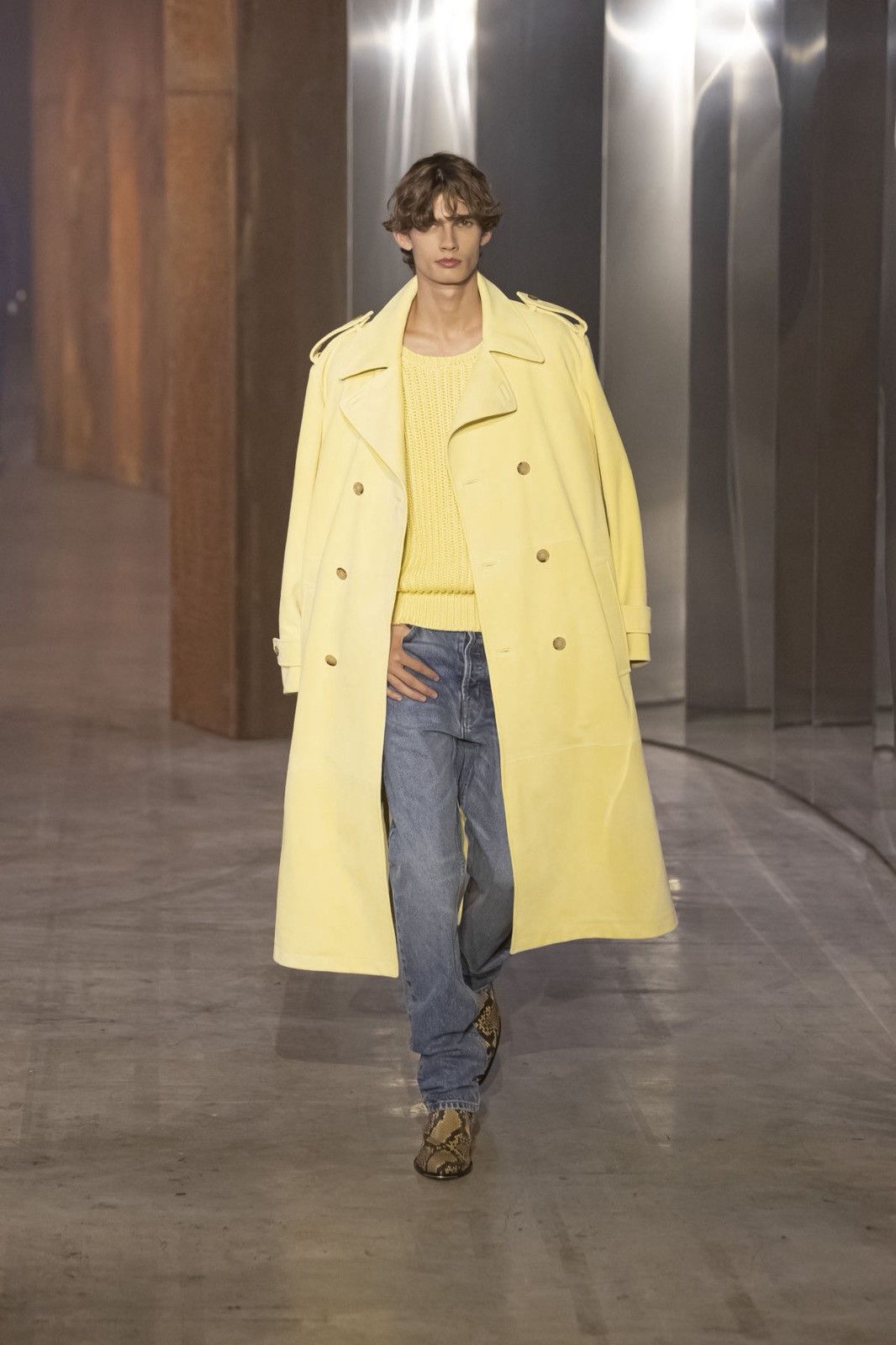 Bally Runway Yellow Suede Trench Coat Size US L / EU 52-54 / 3 - 9 Thumbnail