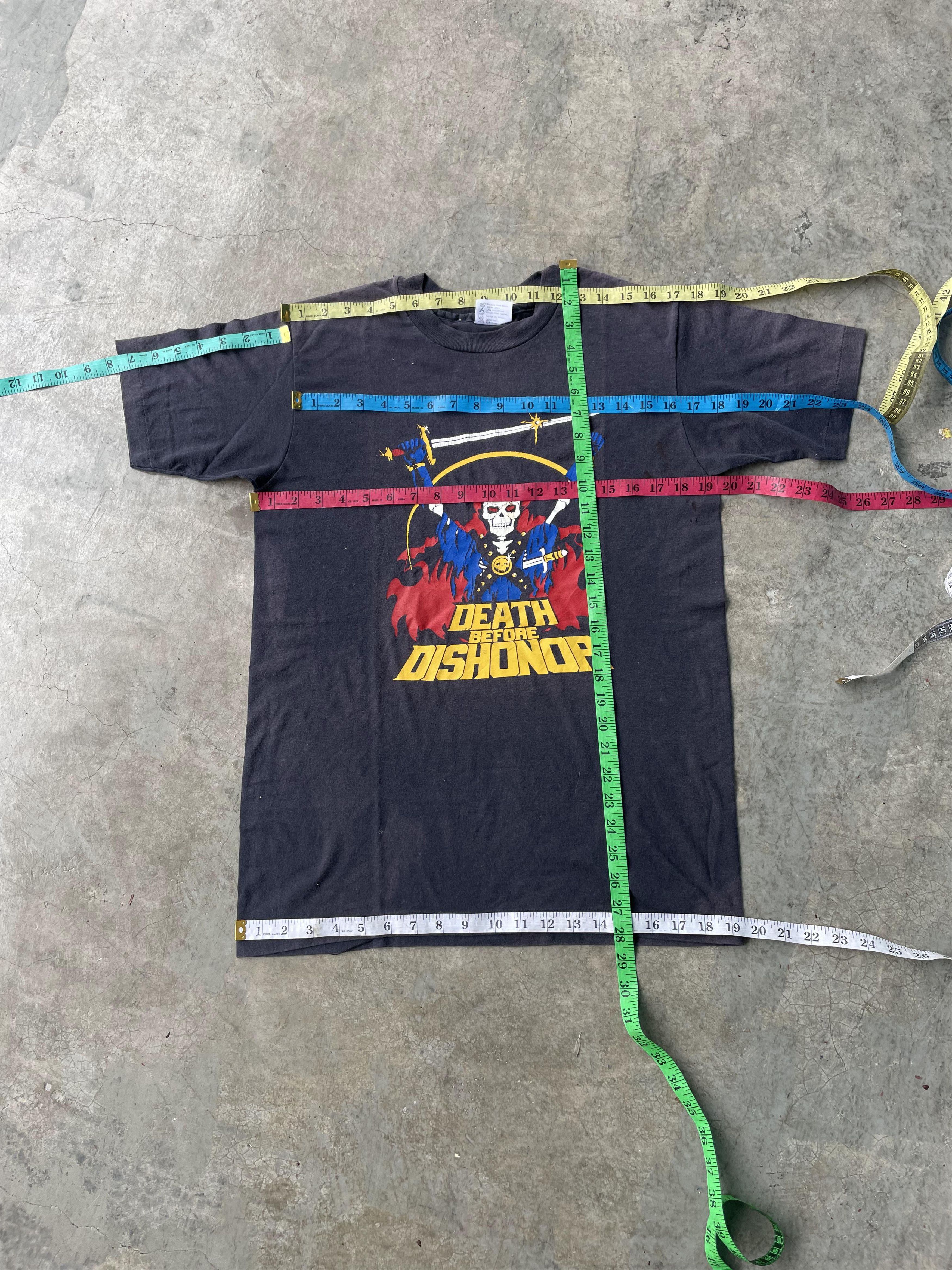 Band Tees VTG 90's Death Before Dishonor Hardcore Tshirt Size US M / EU 48-50 / 2 - 8 Thumbnail