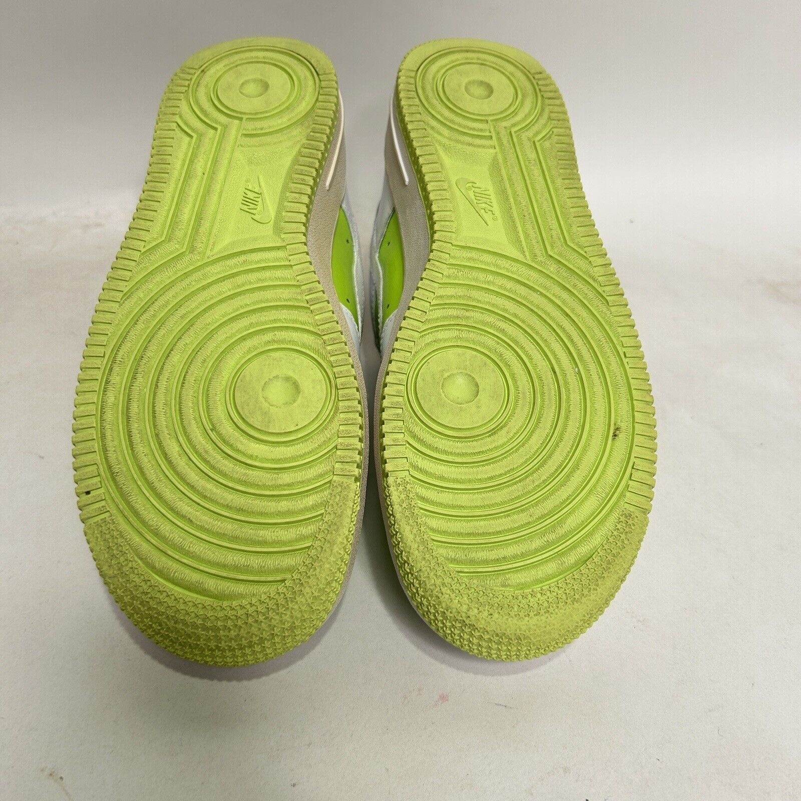 Nike Nike Shoes Air Force 1 Low '07 WMNS “Volt” 2024 Size US 9 / IT 39 - 7 Thumbnail