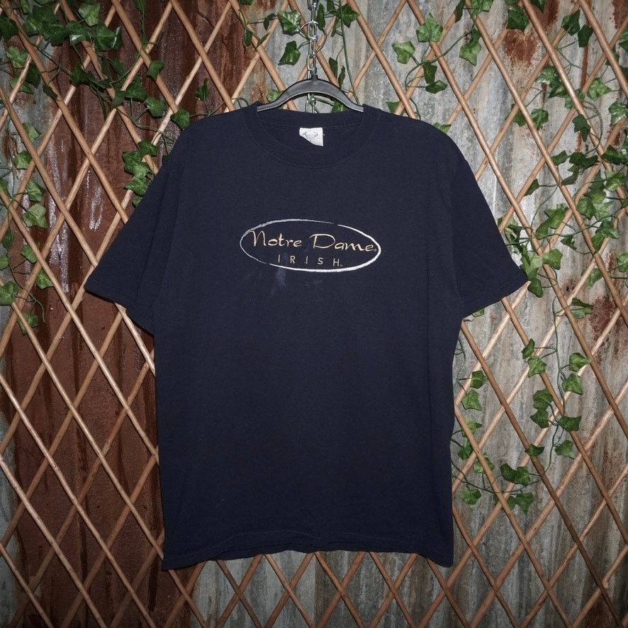 Vintage Large - Vintage Y2K Notre Dame UNI Irish embroider 90s shirt Size US L / EU 52-54 / 3 - 1 Thumbnail