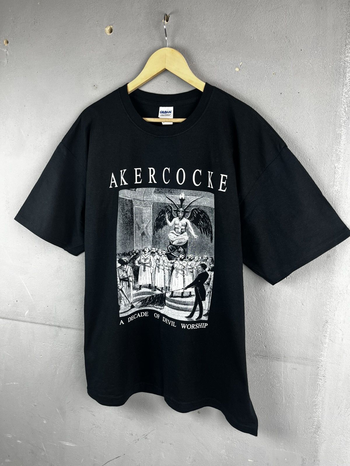 Band Tees Akercocke - A Decade of Devil Worship shirt size L Size US XL / EU 56 / 4 - 1 Thumbnail