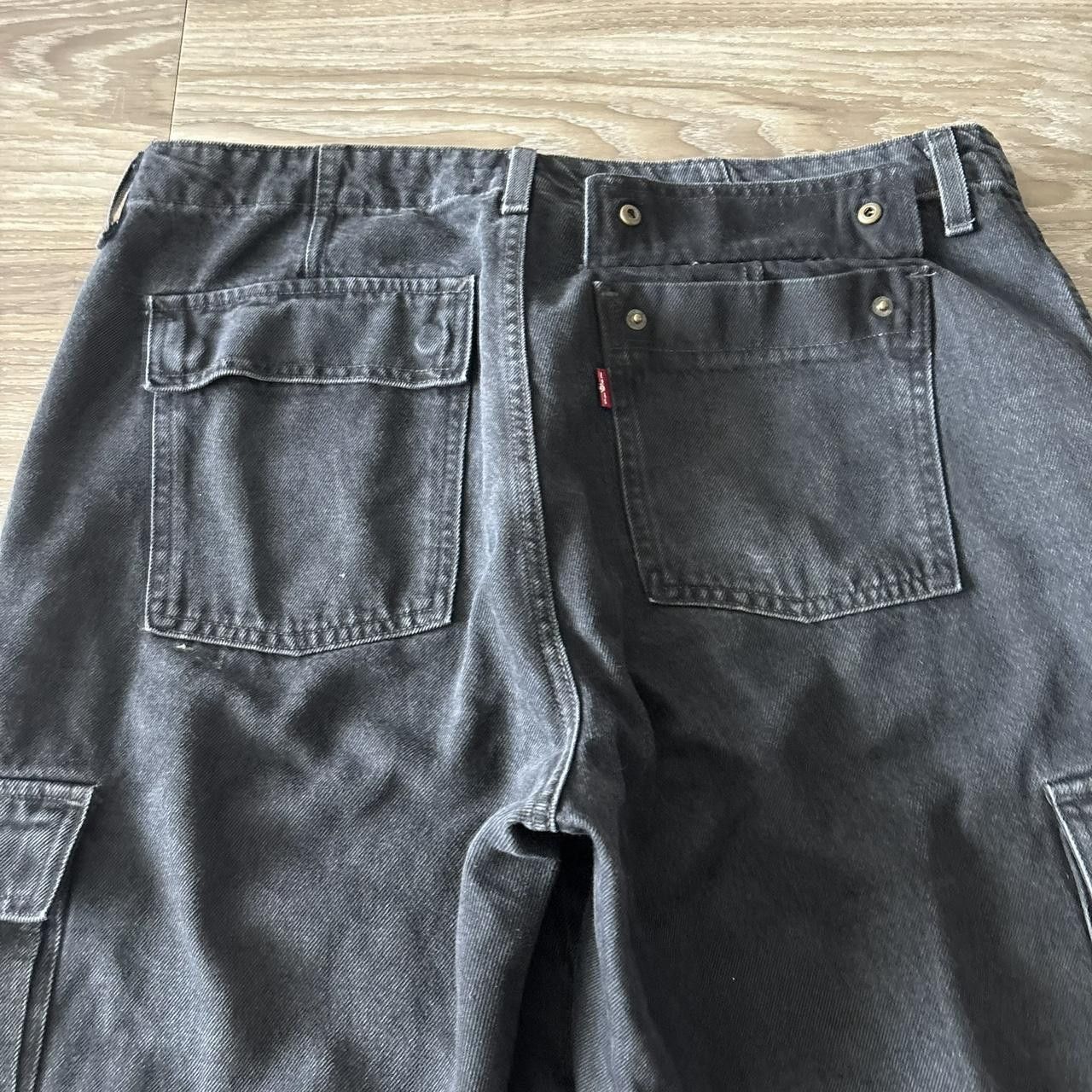 Levi's Crazy Vintage Y2K/2000s Baggy Black Levis Skater Style Cargo Denim Jeans! 32x30 Size US 32 / EU 48 - 7 Thumbnail