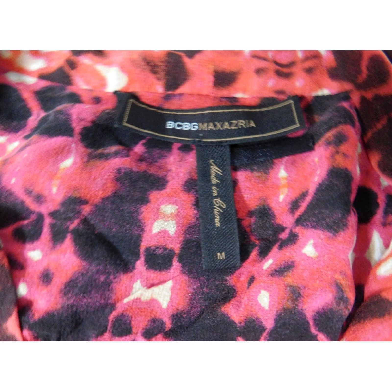 Bcbgmaxazria BCBGMAXAZRIA Blouse Regular M Women Black Silk Short Sleeve Crew Neck Bell Sleeve Stretch Button Casual Modern American Size M / US 6-8 / IT 42-44 - 4 Thumbnail