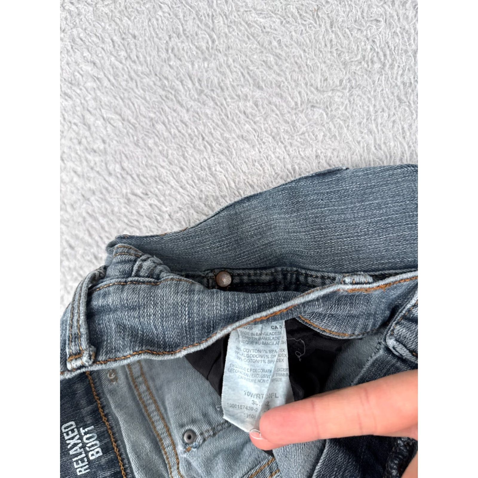 Wrangler VINTAGE Wrangler Jeans Mens 30 Blue Denim Retro Relaxed Fit Bootcut Jean Falls City 30L Size US 30 / EU 46 - 7 Thumbnail
