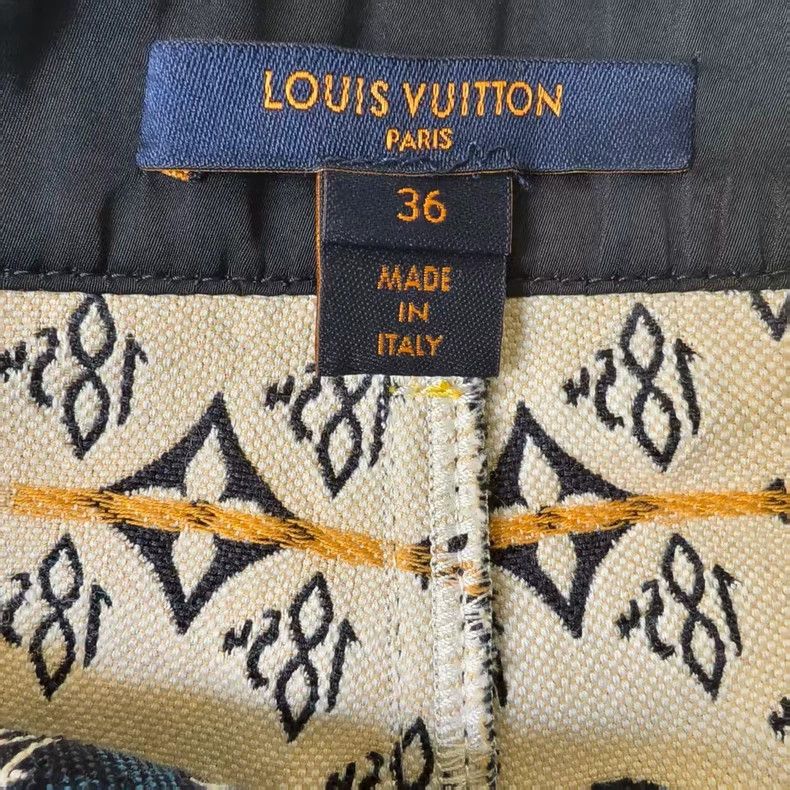 Louis Vuitton Louis Vuitton 1854 Full print parquet slacks pants Size US 36 / EU 52 - 4 Thumbnail