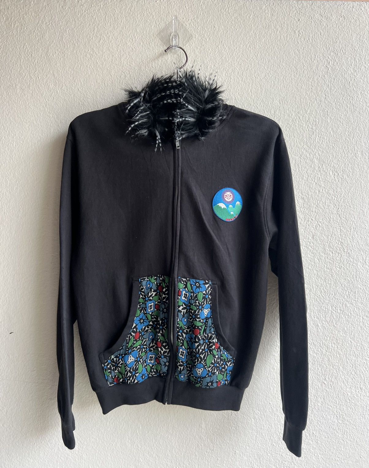 Vintage Vintage ANNA SUI Made in Usa Faux Fur Hoodie Sweater Size US S / EU 44-46 / 1 - 17 Thumbnail