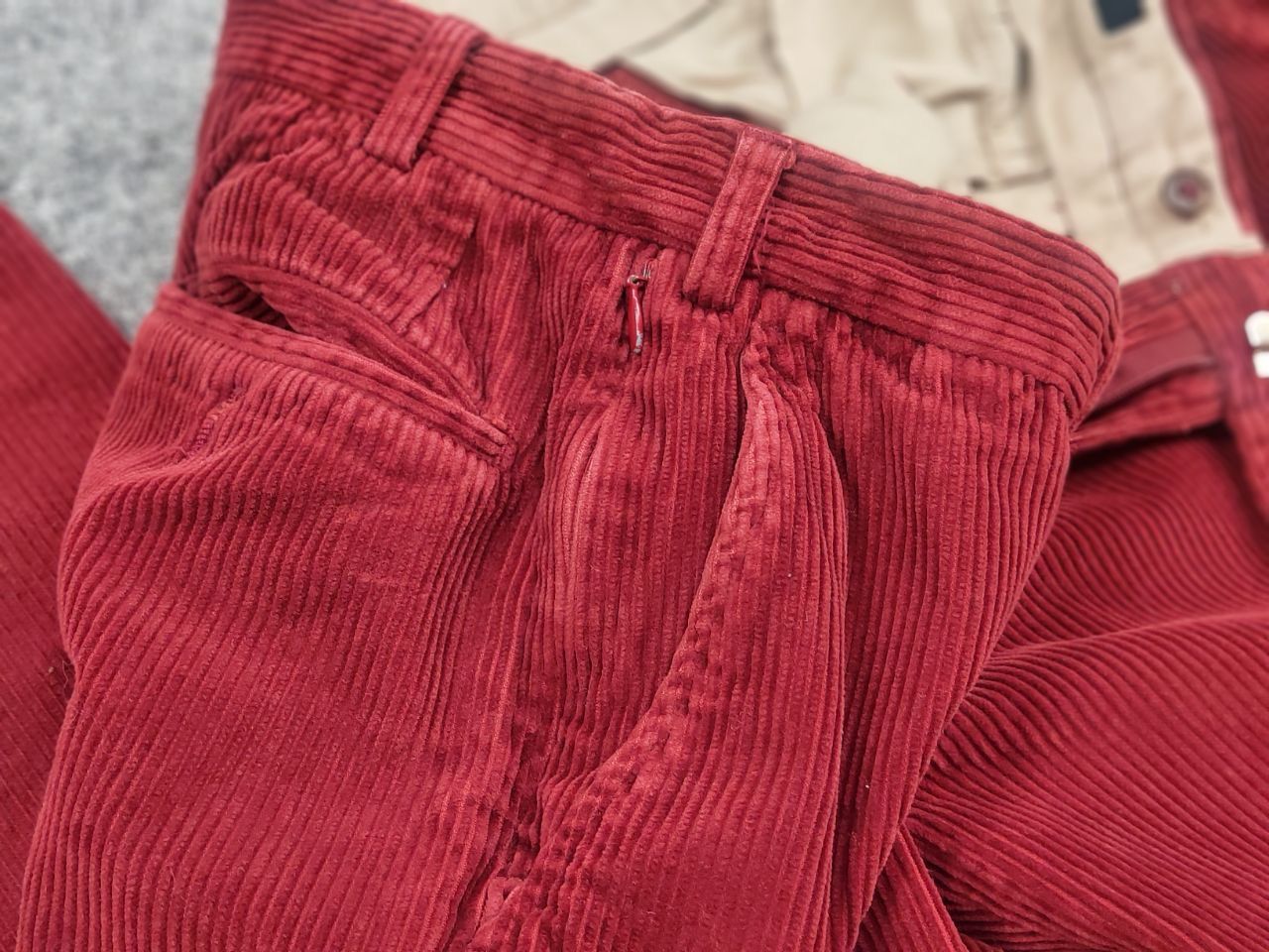 Burberry Burberry London Vintage Corduroy Dark Red Trouser Pants Size US 34 / EU 50 - 16 Thumbnail