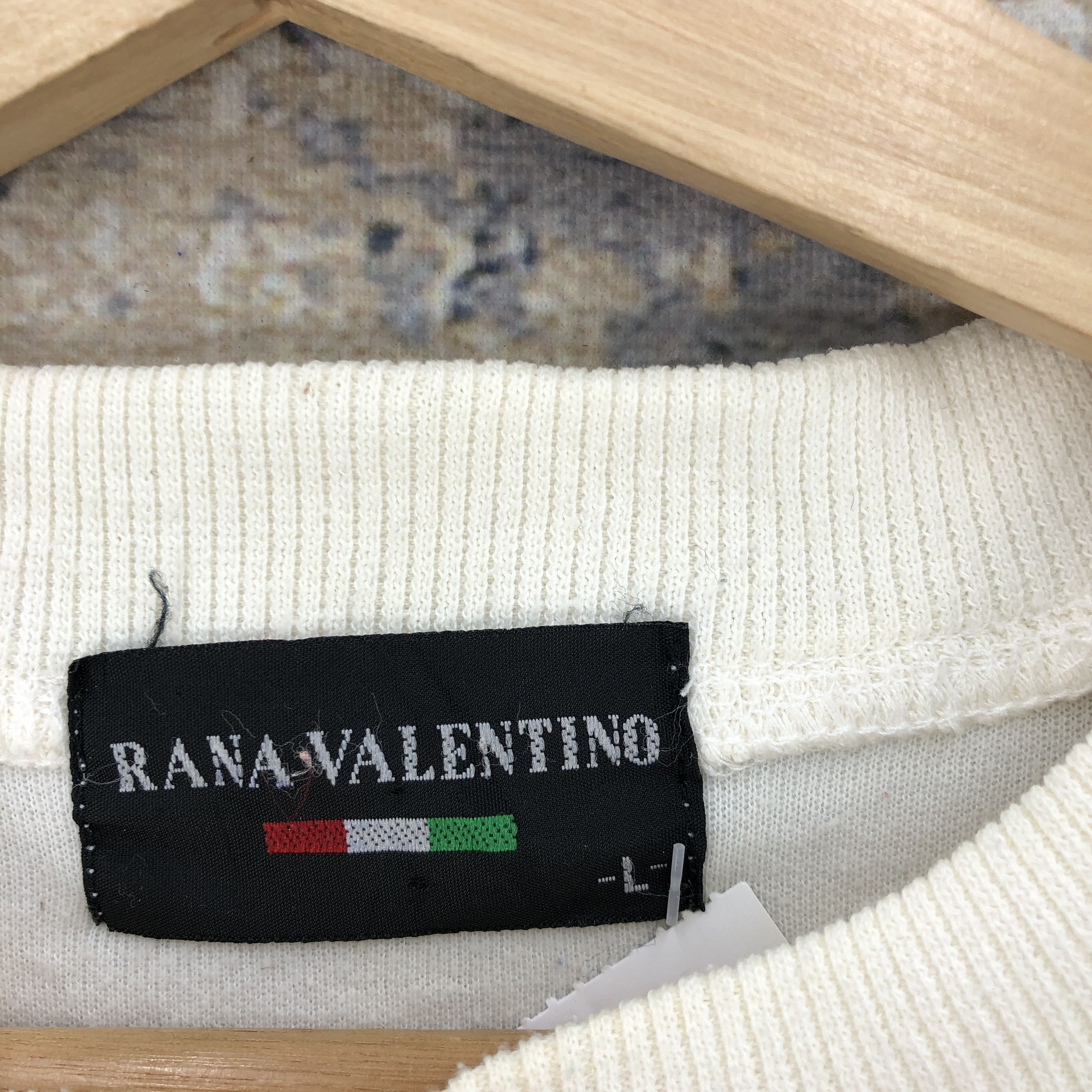 Valentino Vintage Valentino Sweater Rana Valentino Sweatshirt Jumper Size US L / EU 52-54 / 3 - 4 Thumbnail