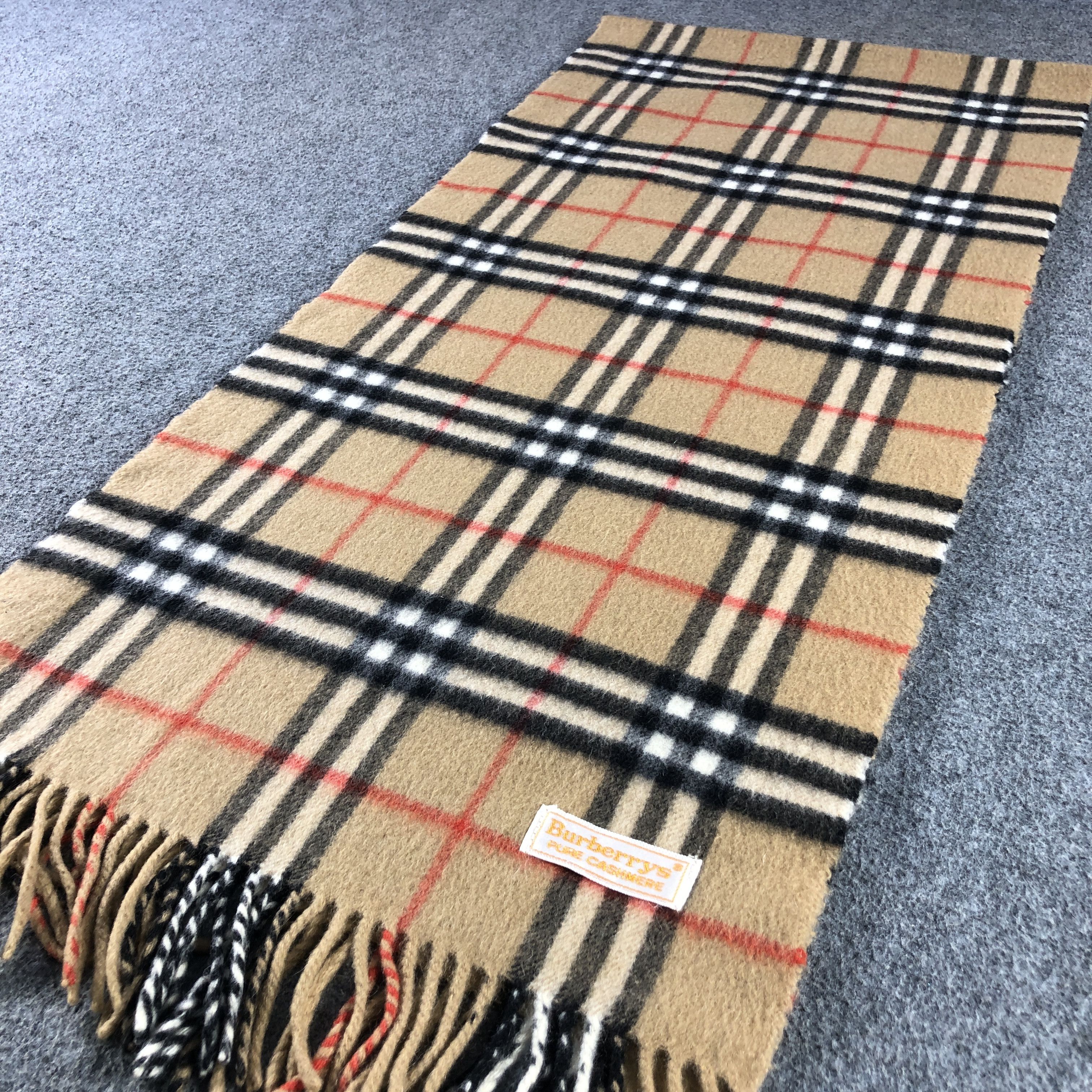 Burberry Burberry Tan Nova Check Cashmere Scarf Muffler V2849 Size ONE SIZE - 3 Thumbnail