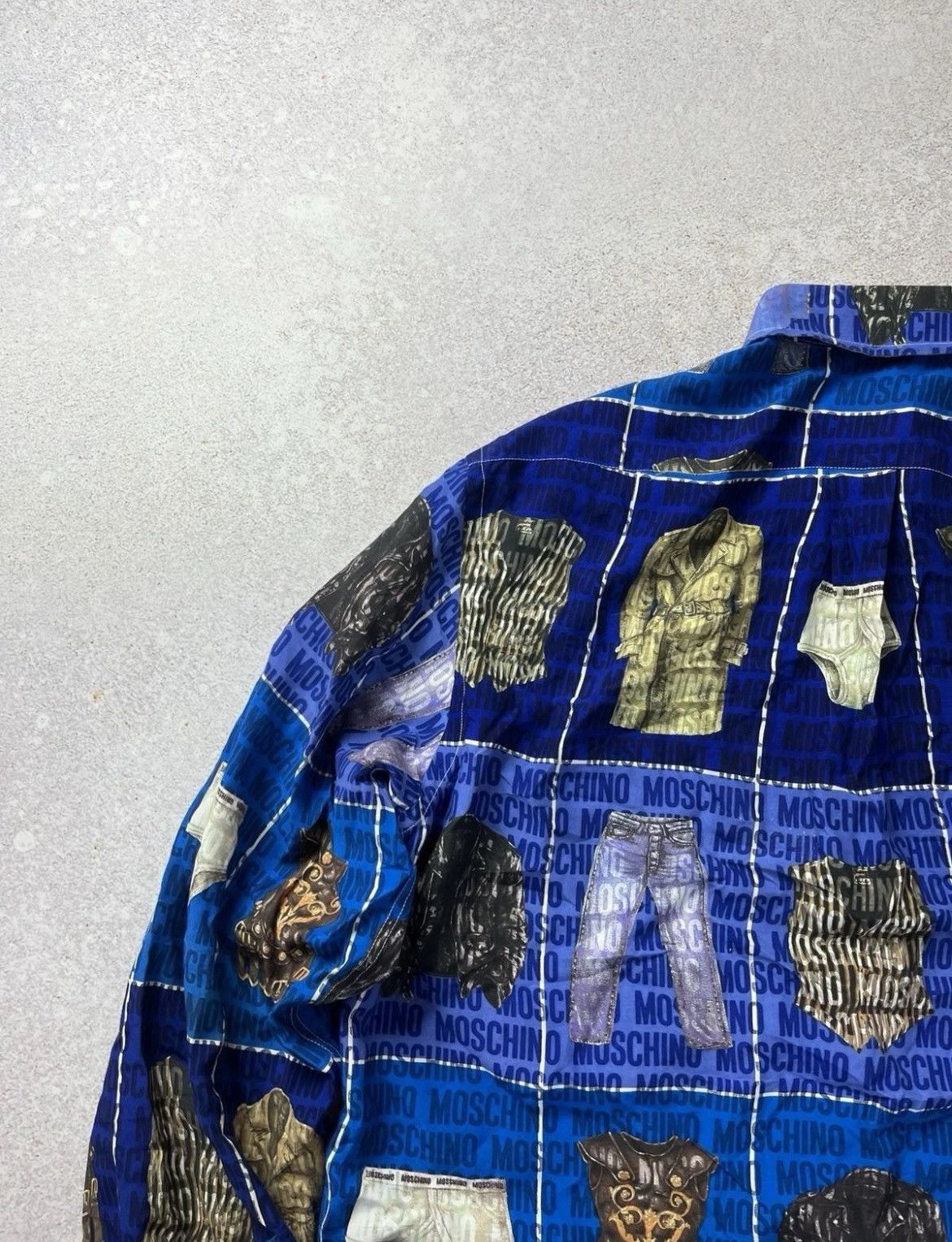 Moschino Vintage Moschino Jeans 1996 Clothes Print Shirt Size US XL / EU 56 / 4 - 6 Thumbnail
