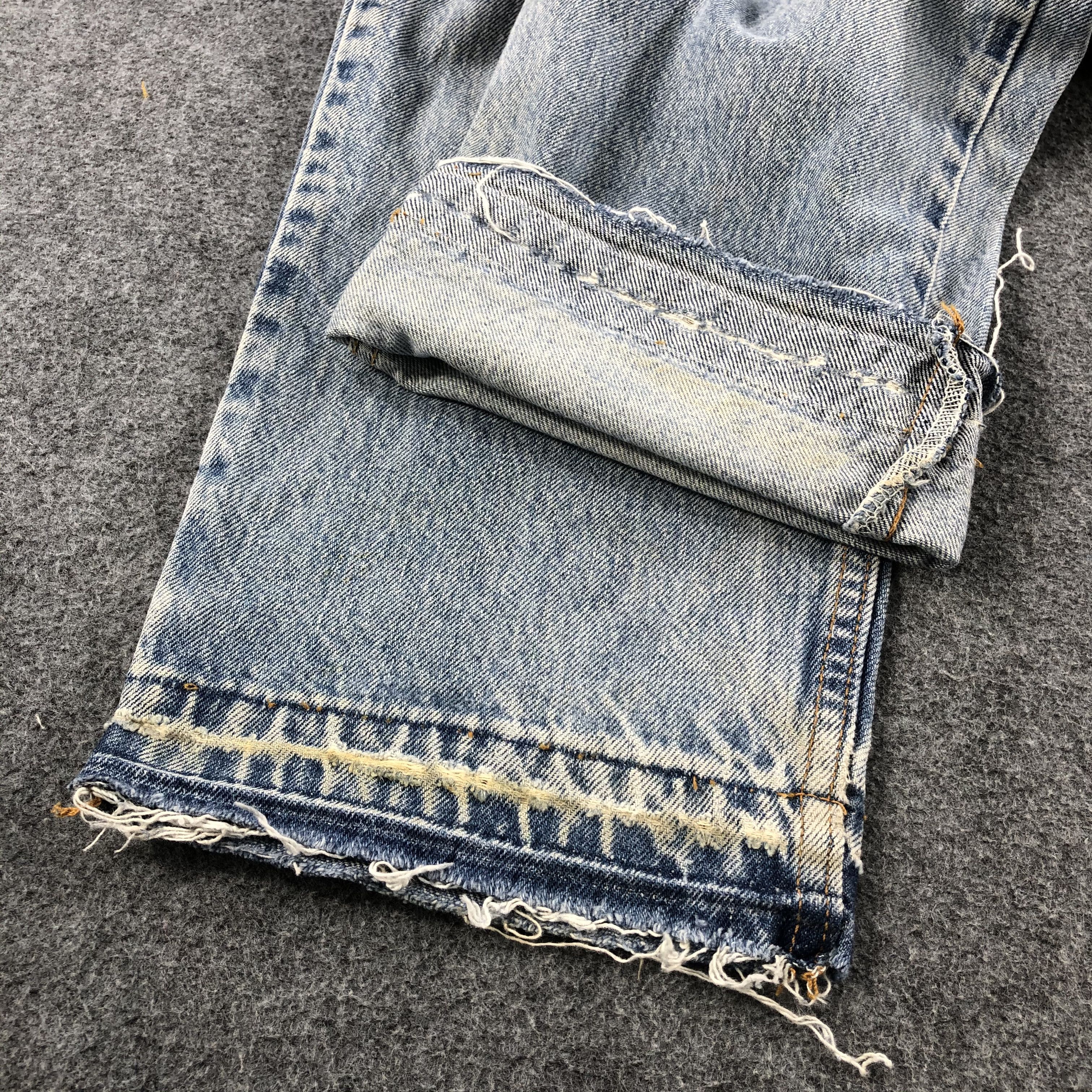 Levi's Vintage 90s Levis 515 Jeans Medium Wash Denim KJ431 Size US 33 - 7 Thumbnail