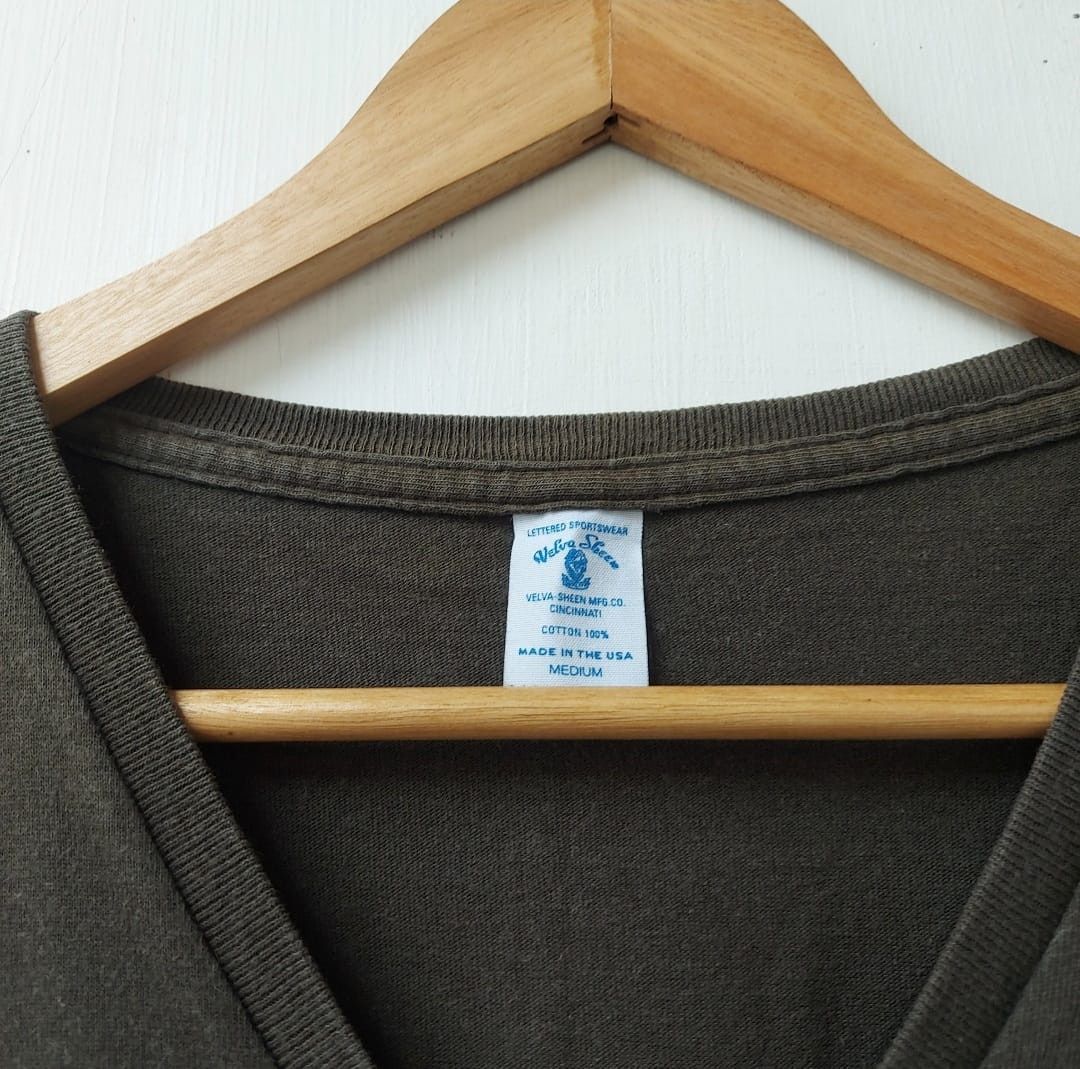Stussy STUSSY Livin General Store Vneck Tshirt Size US M / EU 48-50 / 2 - 4 Thumbnail