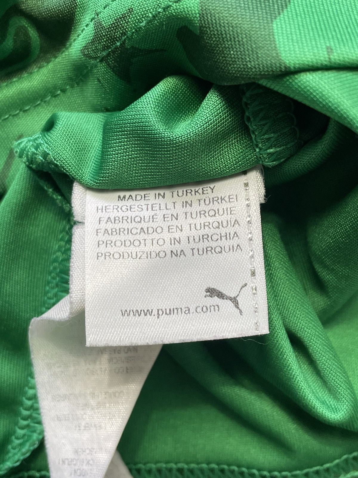 Puma Vintage Puma Cameroon Home Jersey 2014 2015 Football Shirt Size US L / EU 52-54 / 3 - 11 Thumbnail