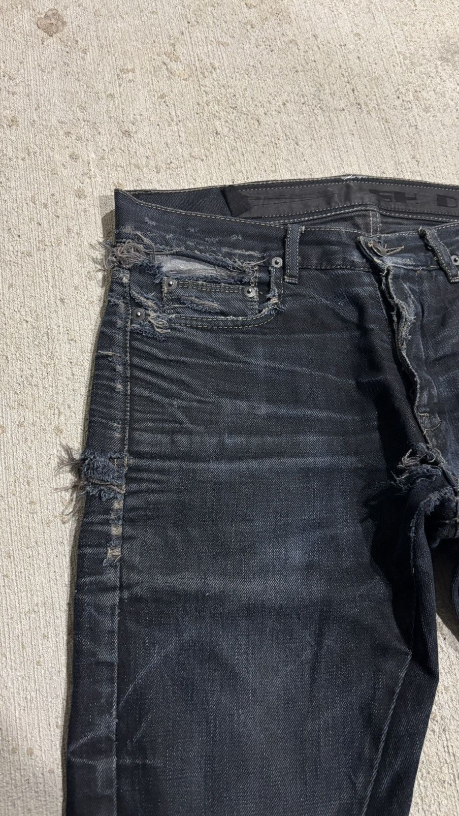 Rick Owens Drkshdw Rick Owens Distressed Detroit Cut Denim Size US 32 / EU 48 - 2 Thumbnail