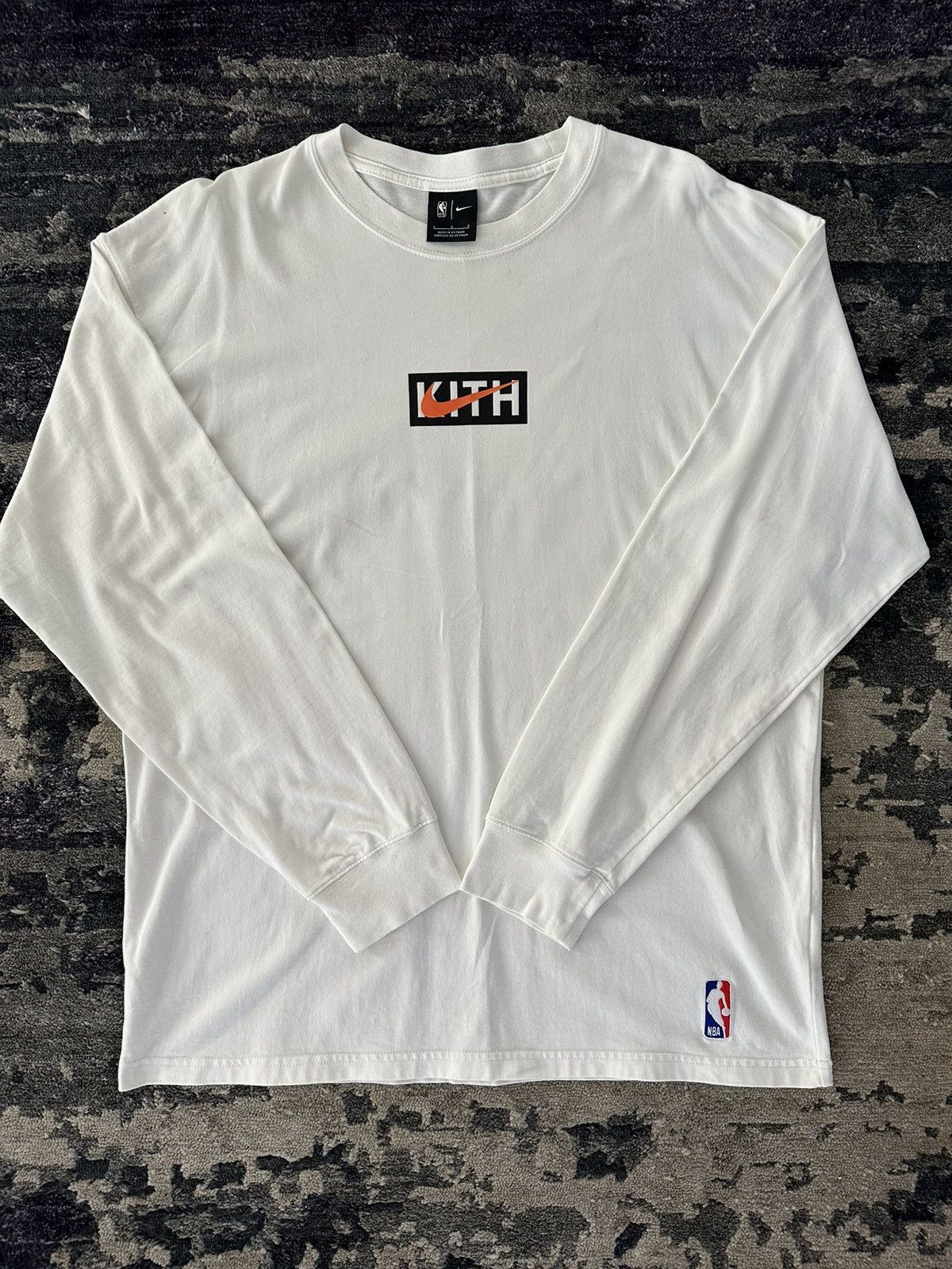 image of Kith & Nike For New York Knicks L/s Tee in White, Men's (Size Large)