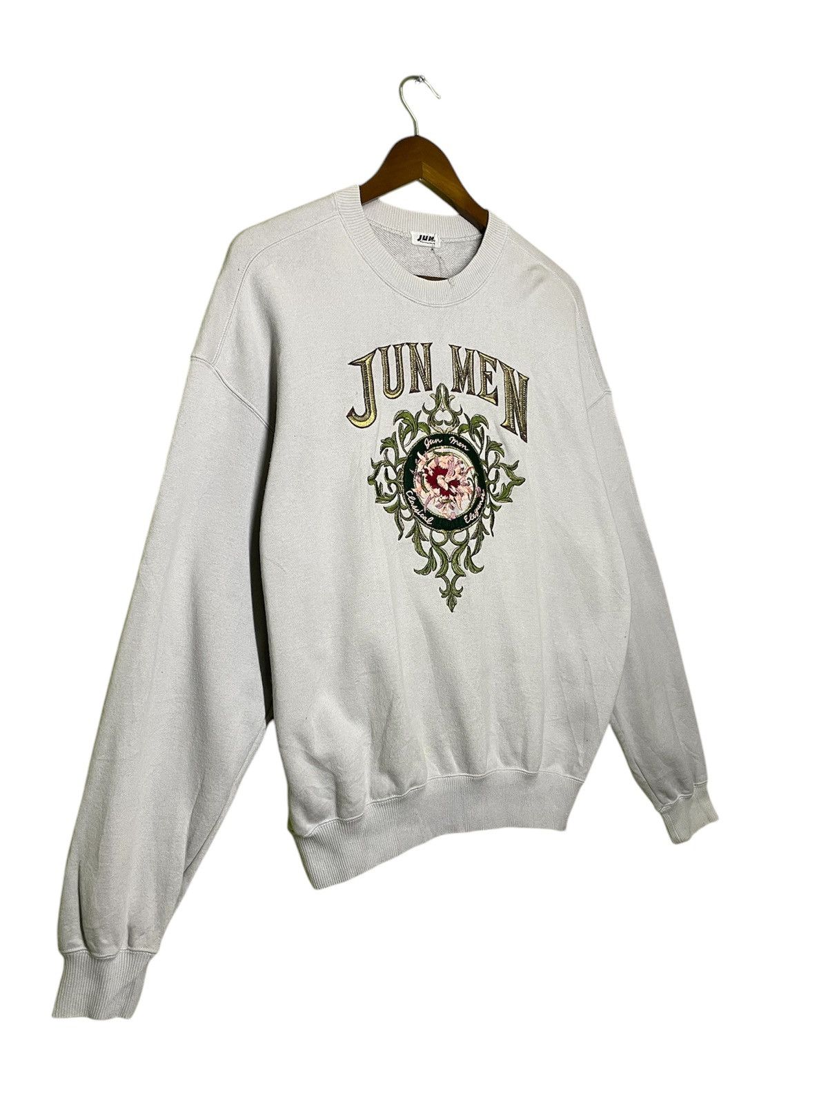 Japanese Brand 90s jun men embroidered big logo crewneck sweatshirt Size US L / EU 52-54 / 3 - 3 Thumbnail