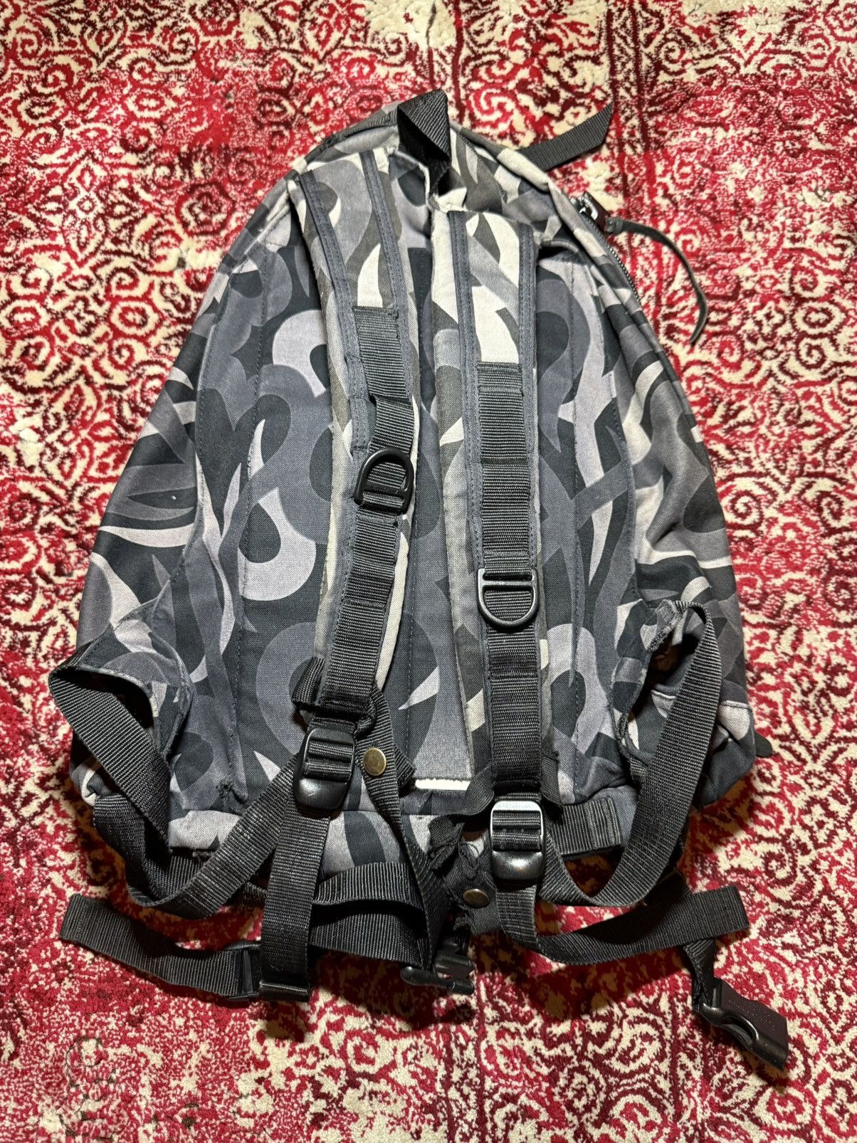 Japanese Brand [SOLD] Number (N)ine Heart Tribal Camo Backpack bag Size ONE SIZE - 4 Thumbnail