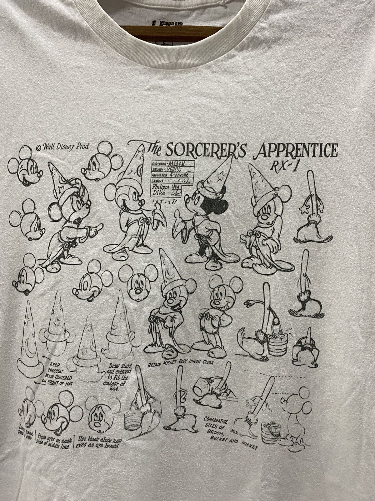 Uniqlo MICKEY MOUSE X UNIQLO X DISNEY TSHIRT Size US M / EU 48-50 / 2 - 2 Thumbnail