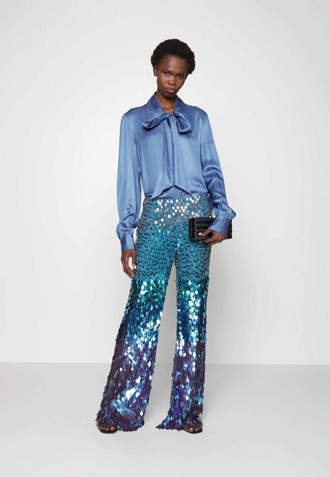 Maison Margiela !DS! SS22 Maison Margiela Bow Blue Viscose Shirt Size L / US 10 / IT 46 - 5 Thumbnail