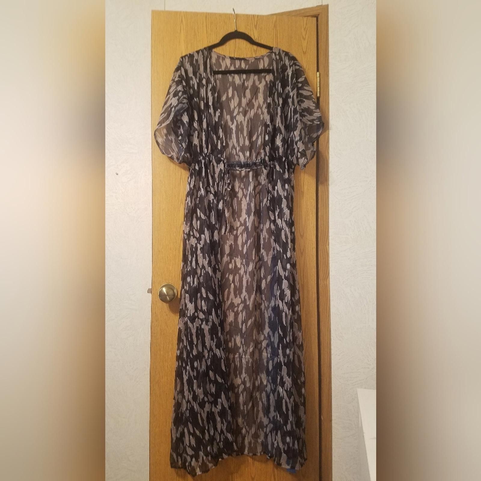 Designer NWT Cupshe Chic Black Gray and Tan Sheer Maxi Cover Up Large Size ONE SIZE - 1 Thumbnail
