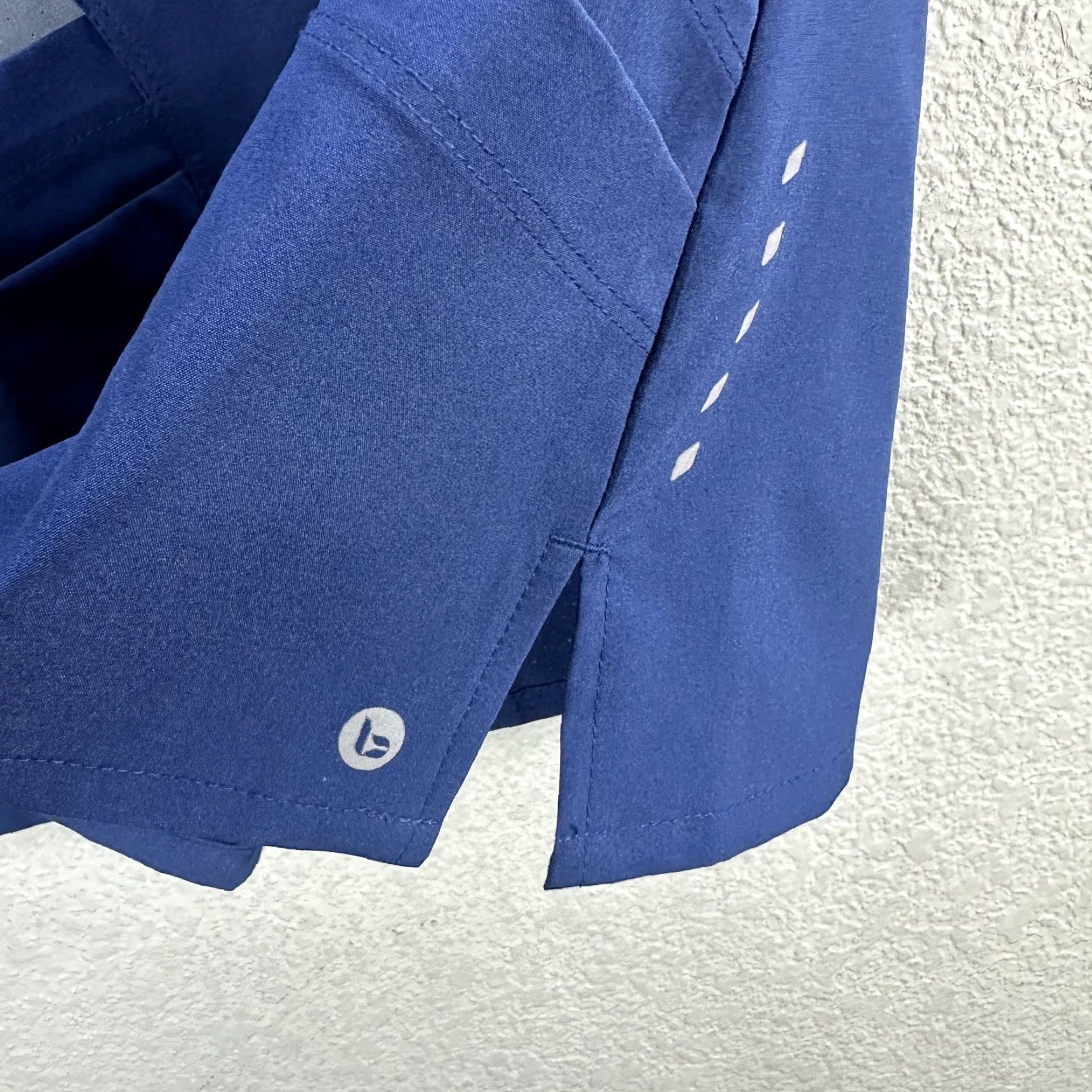 Vintage Barco One Women's Scrubs Top Shirt V-Neck XS Blue Medical Nurse Uniforms T-Shirt Size XS / US 0-2 / IT 36-38 - 5 Thumbnail