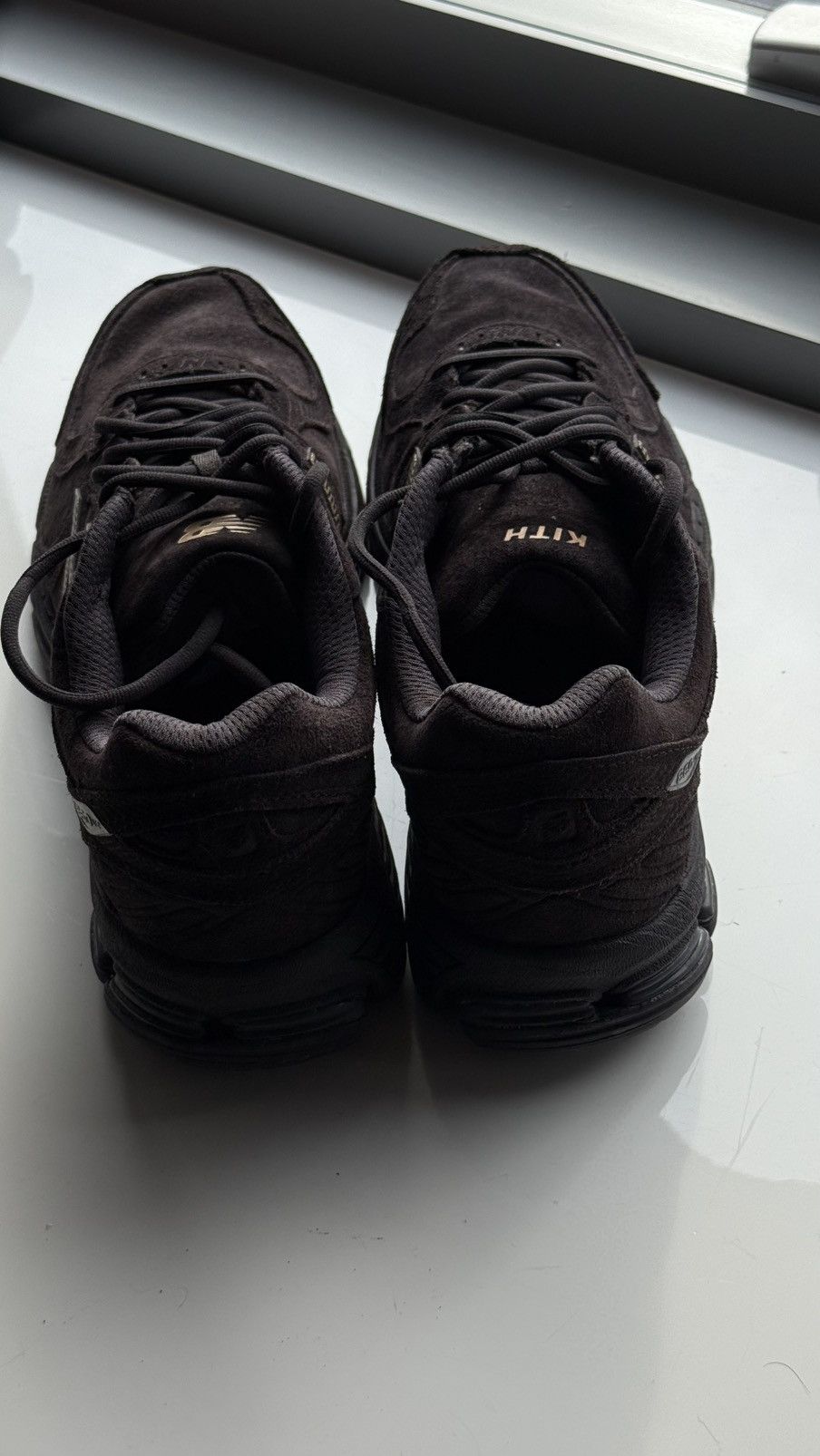 Kith × New Balance Kith & New Balance 860v2 - Espresso Size US 11.5 / EU 44-45 - 4 Thumbnail