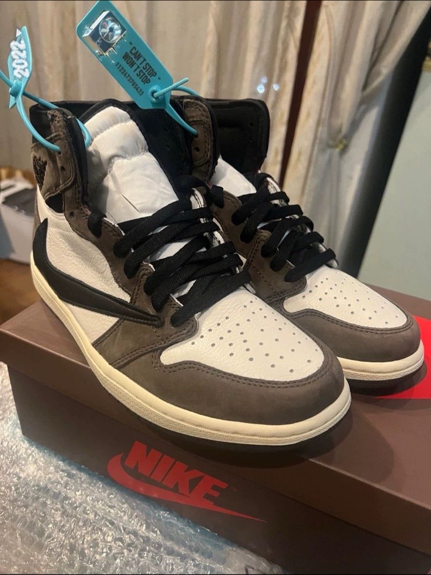 Nike Authentic Travis Scott High-top Retro Basketball Shoes Size US 7 / EU 40 - 4 Thumbnail