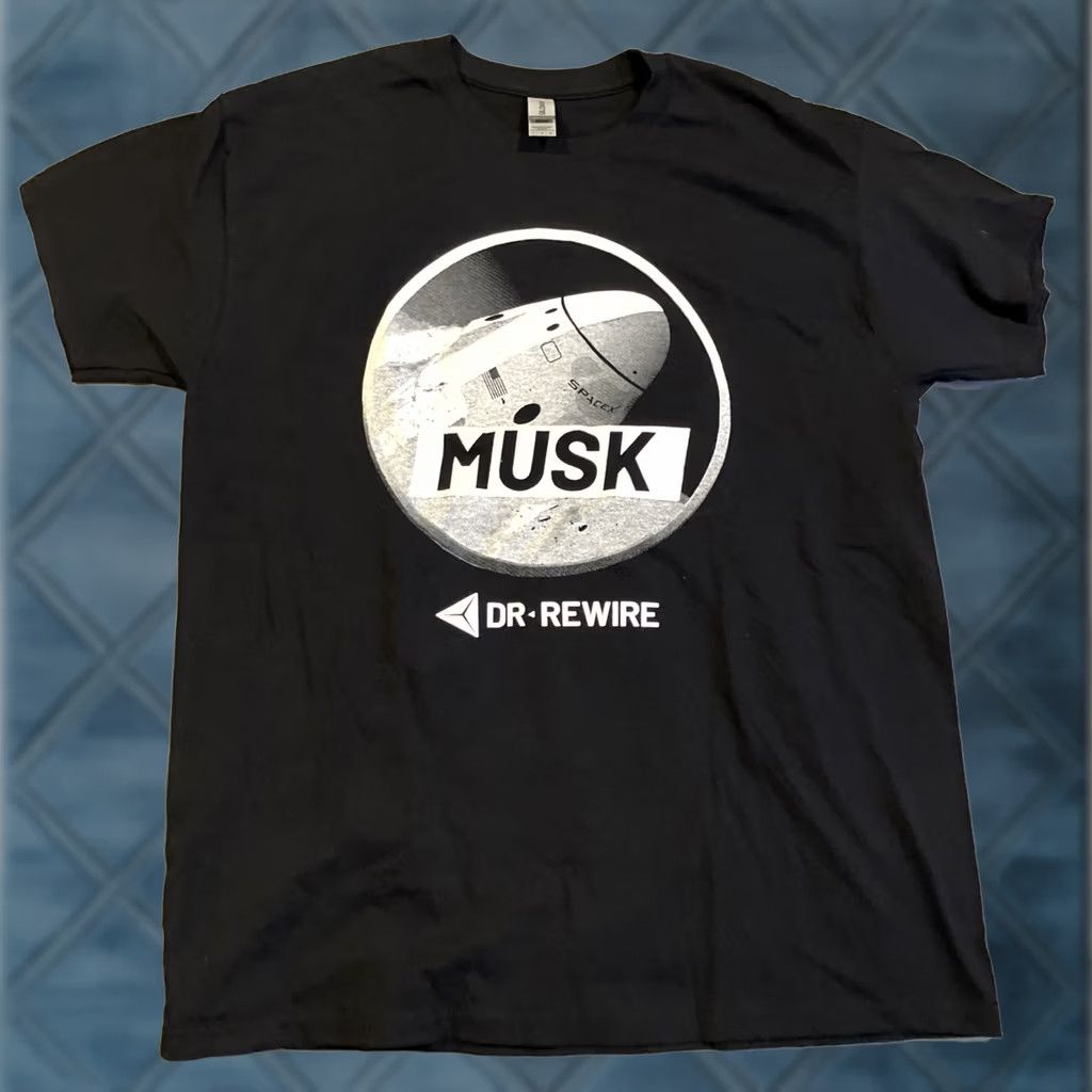 Gildan SpaceX Elon Musk DR REWIRE Space X T Shirt Large NWOT RARE Awesome Size US L / EU 52-54 / 3 - 1 Thumbnail