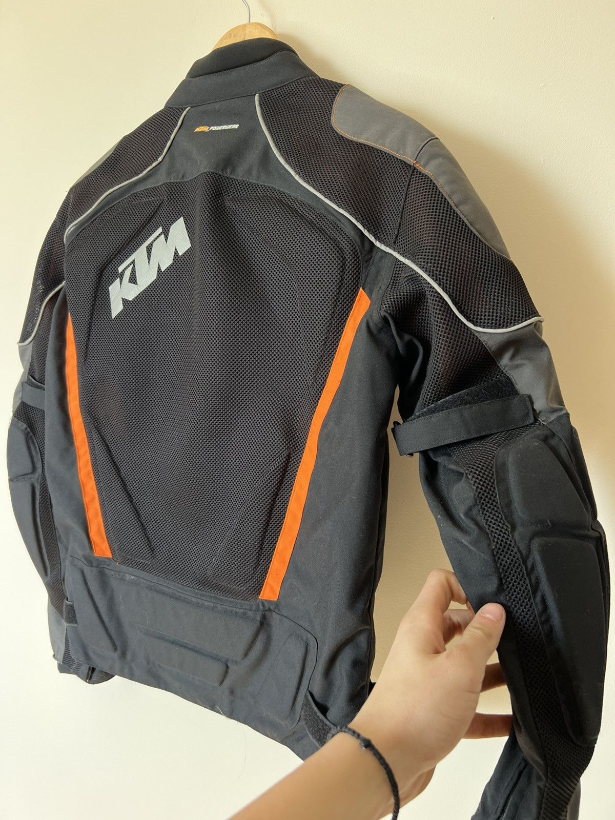 Fox Racing VTG KTM MOTO RACING FERARRI MALBORO TYPE 90s jacket Size US M / EU 48-50 / 2 - 14 Thumbnail