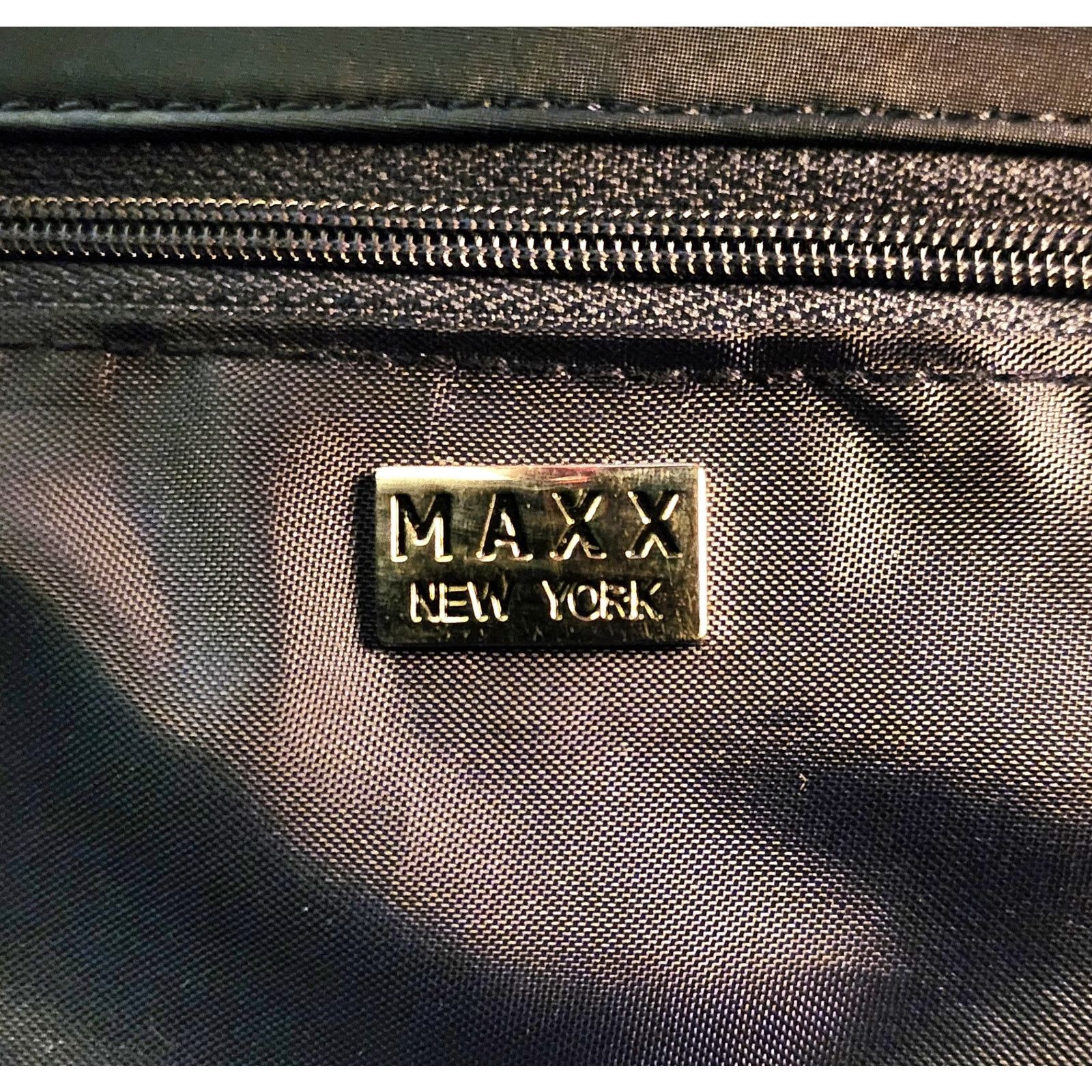 Other Maxx New York navy blue nylon quilted diaper bag weekender Size ONE SIZE - 5 Thumbnail