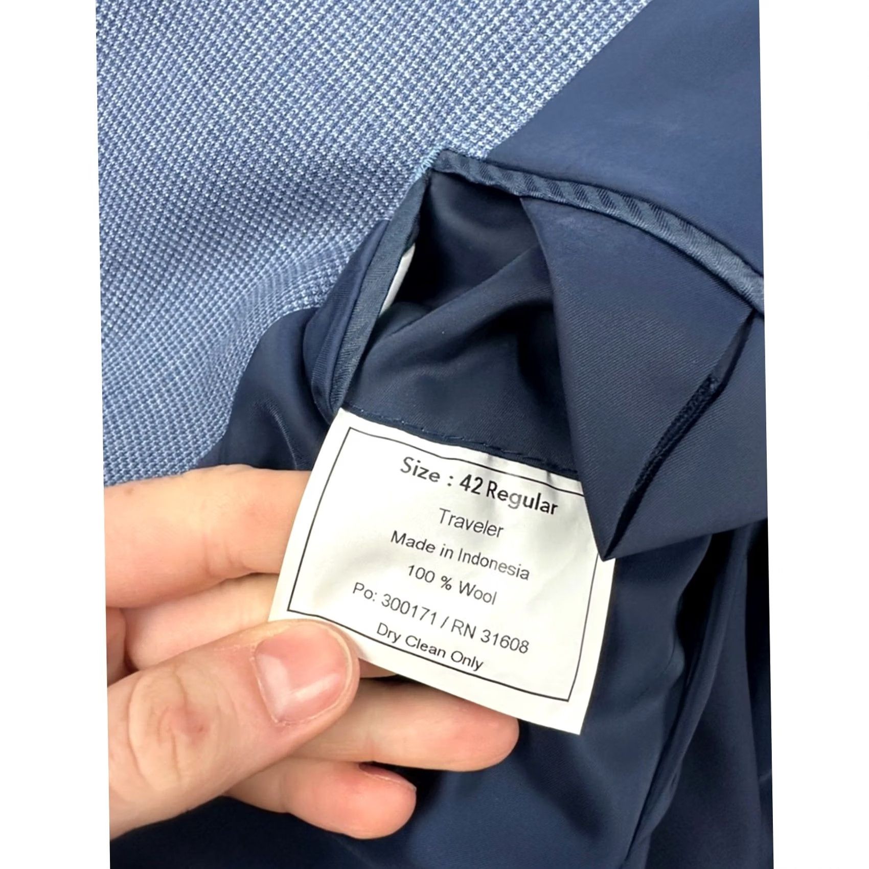 Jos. A. Bank Jos. A. Bank Traveller Tailored Fit Textured Wool Blazer - 42R, Blue, Men, 2 Piece, Blazer, Wool (100%), Regular, 42R, 2 Piece Listing Size 42R - 7 Thumbnail