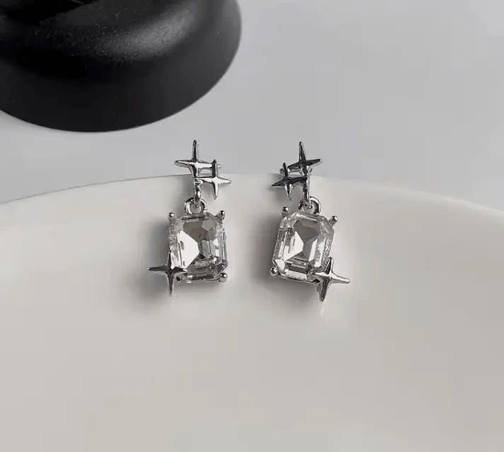 Jewelry Y2K Cyber Starburst Earrings - Silver Cyber-Minimalist Studs Size ONE SIZE - 5 Thumbnail