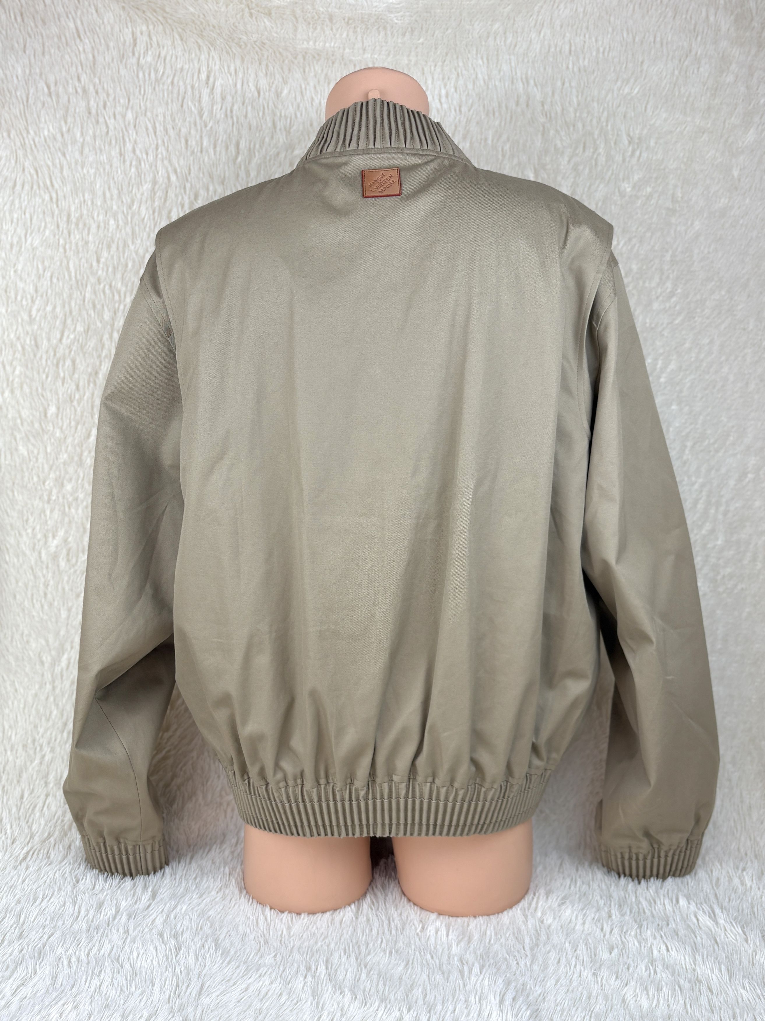 Louis Vuitton LOUIS VUITTON Embroidered Bomber Jacket. Size 52, Brand new Size US L / EU 52-54 / 3 - 3 Thumbnail