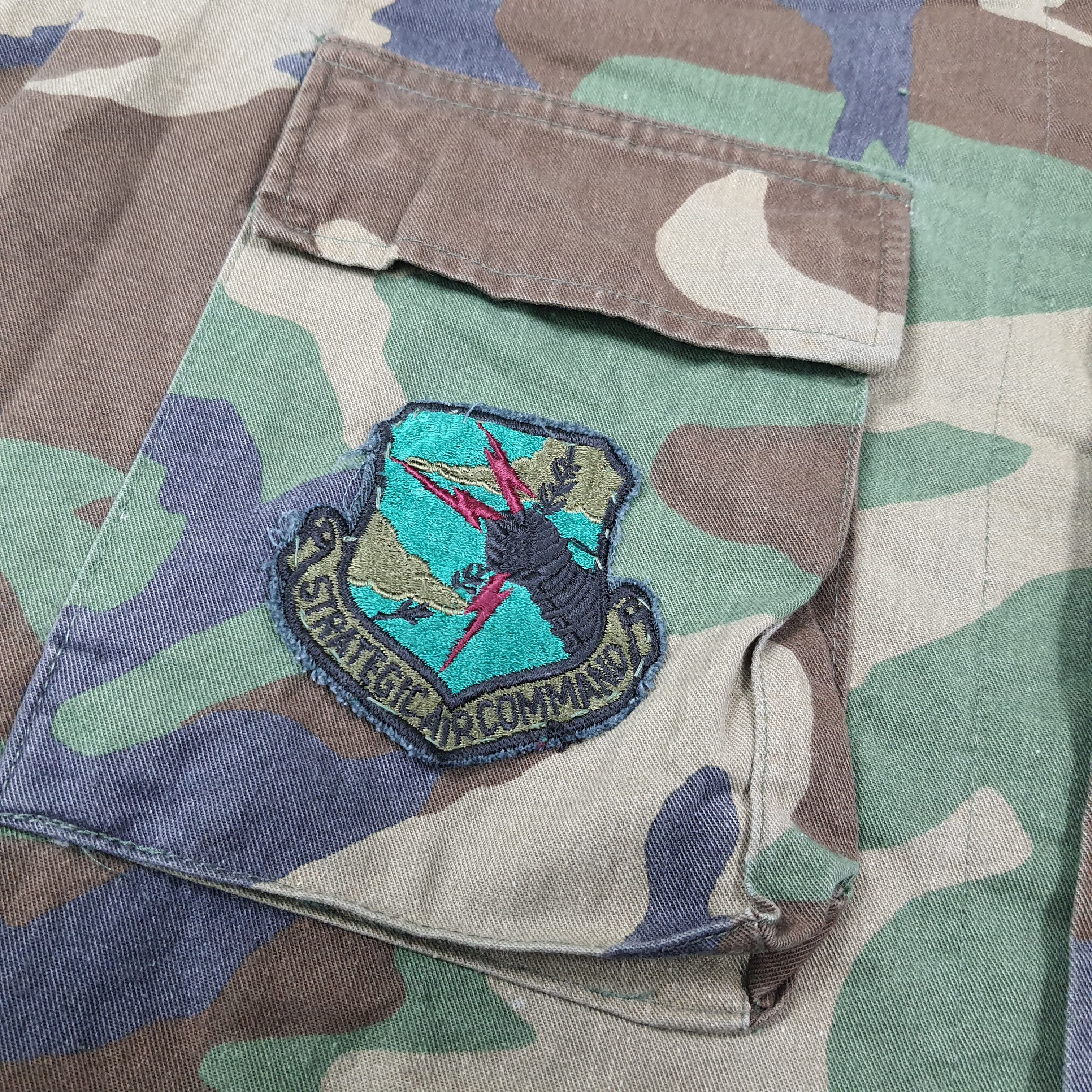 Vintage Vintage 90s USAF Strategic Air Command Camo Jacket C278N9 Size US L / EU 52-54 / 3 - 3 Thumbnail