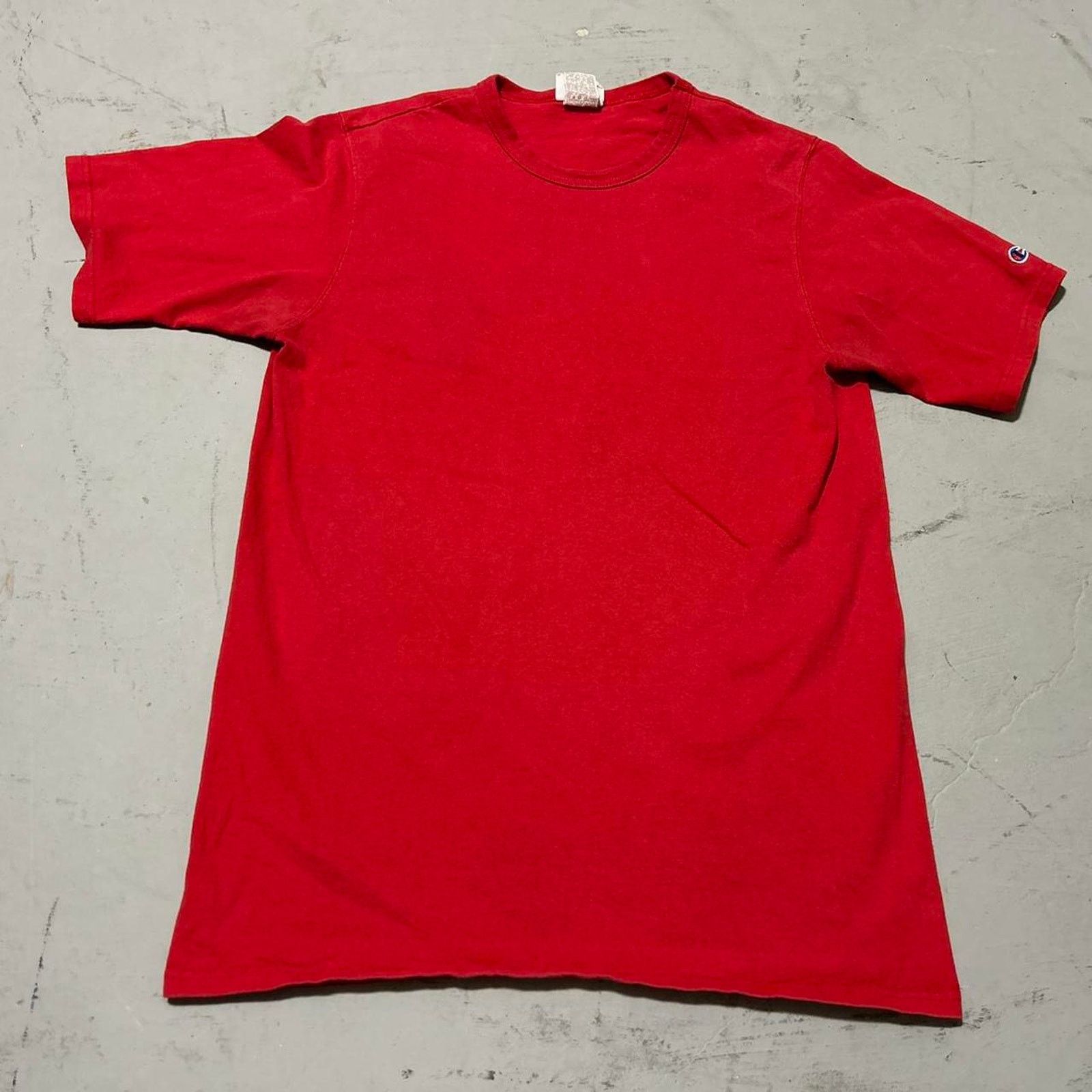 Champion **Vintage Blank Champion Red T-Shirt - Short Sleeve** Size US L / EU 52-54 / 3 - 1 Thumbnail