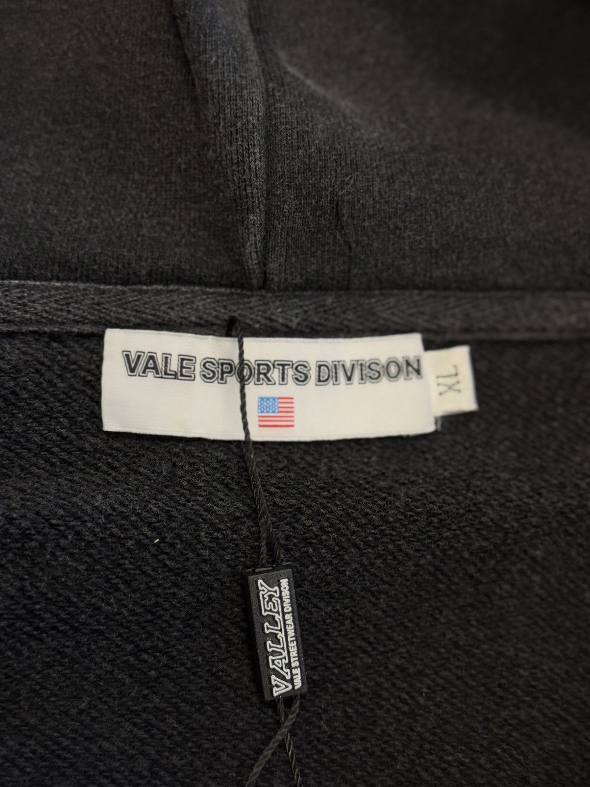 Vale Vale Zip Up Hoodie Black Size XL Brand New Size US XL / EU 56 / 4 - 7 Thumbnail