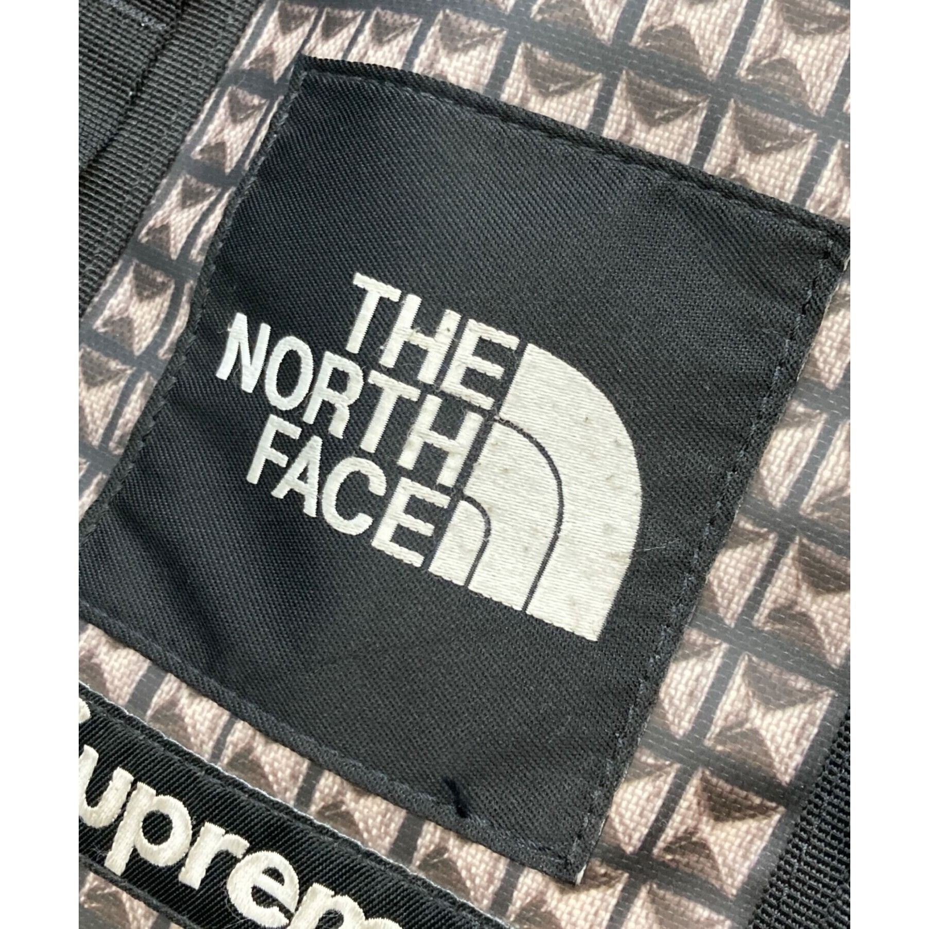 Supreme × The North Face SUPREME × THE NORTH FACE Studded Explore Utility Tote Black Size ONE SIZE - 8 Thumbnail