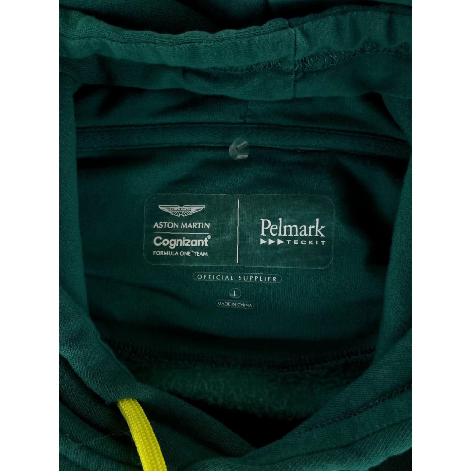 Vintage Aston Martin Hoodie V5 Formula One Pelmark Teckit Green Mens L Pullover Hoodie Size US L / EU 52-54 / 3 - 4 Thumbnail
