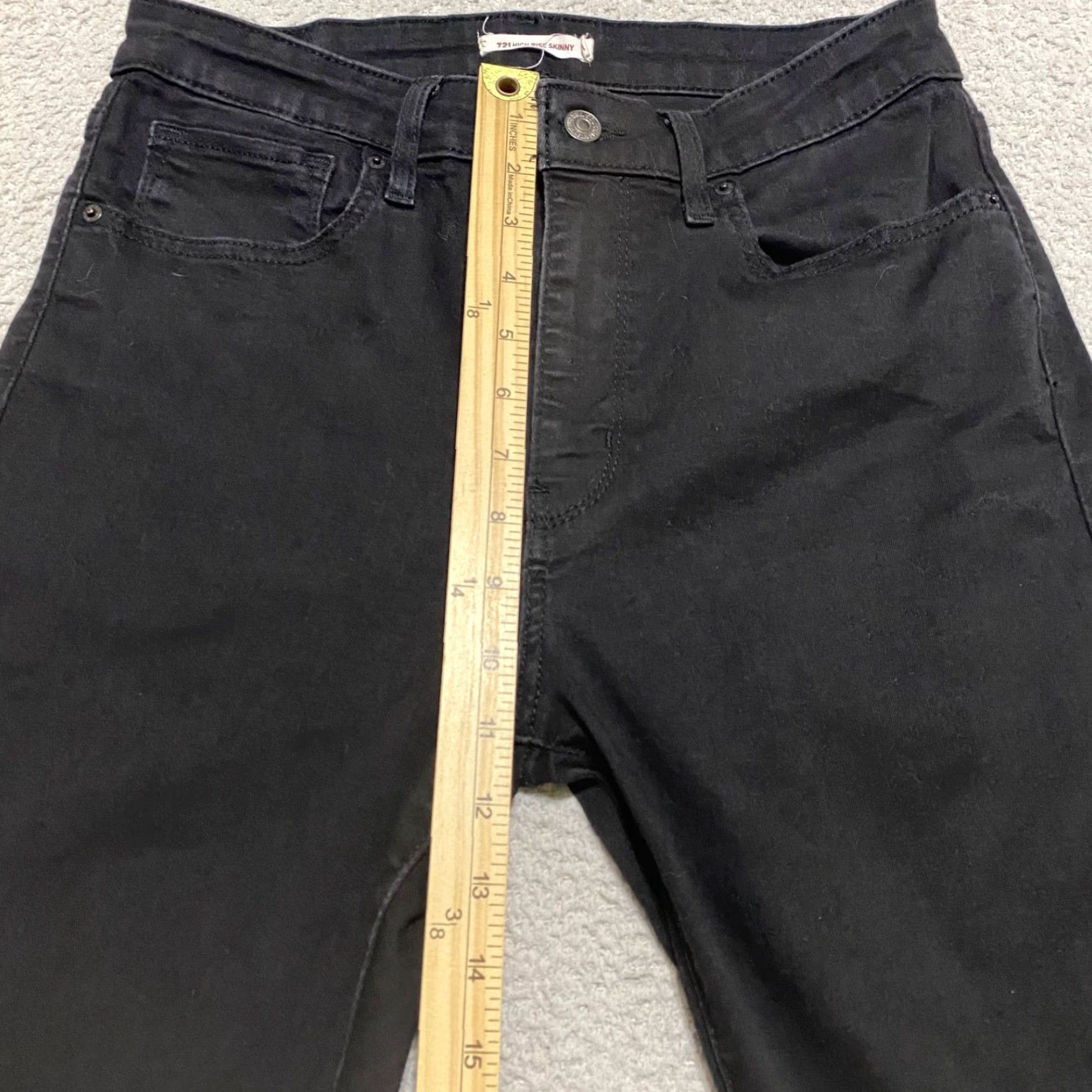 Levi's Levi's 721 Jeans Womens 31 Black Denim High Rise Skinny Dark Wash 5-Pocket Style Slim Jeans Womens 31 Black Levi's 700 Series Size 28" / US 6 / IT 42 - 7 Thumbnail