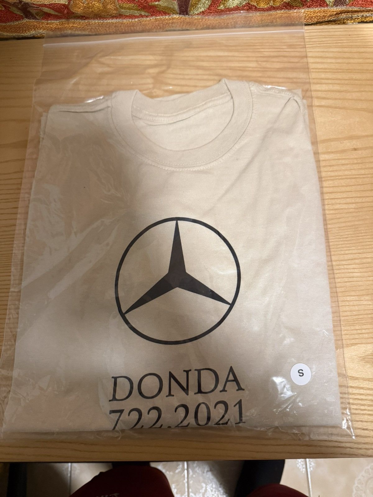 Kanye West Kanye West Mercedes Benz Shirt Tee Size US S / EU 44-46 / 1 - 1 Thumbnail