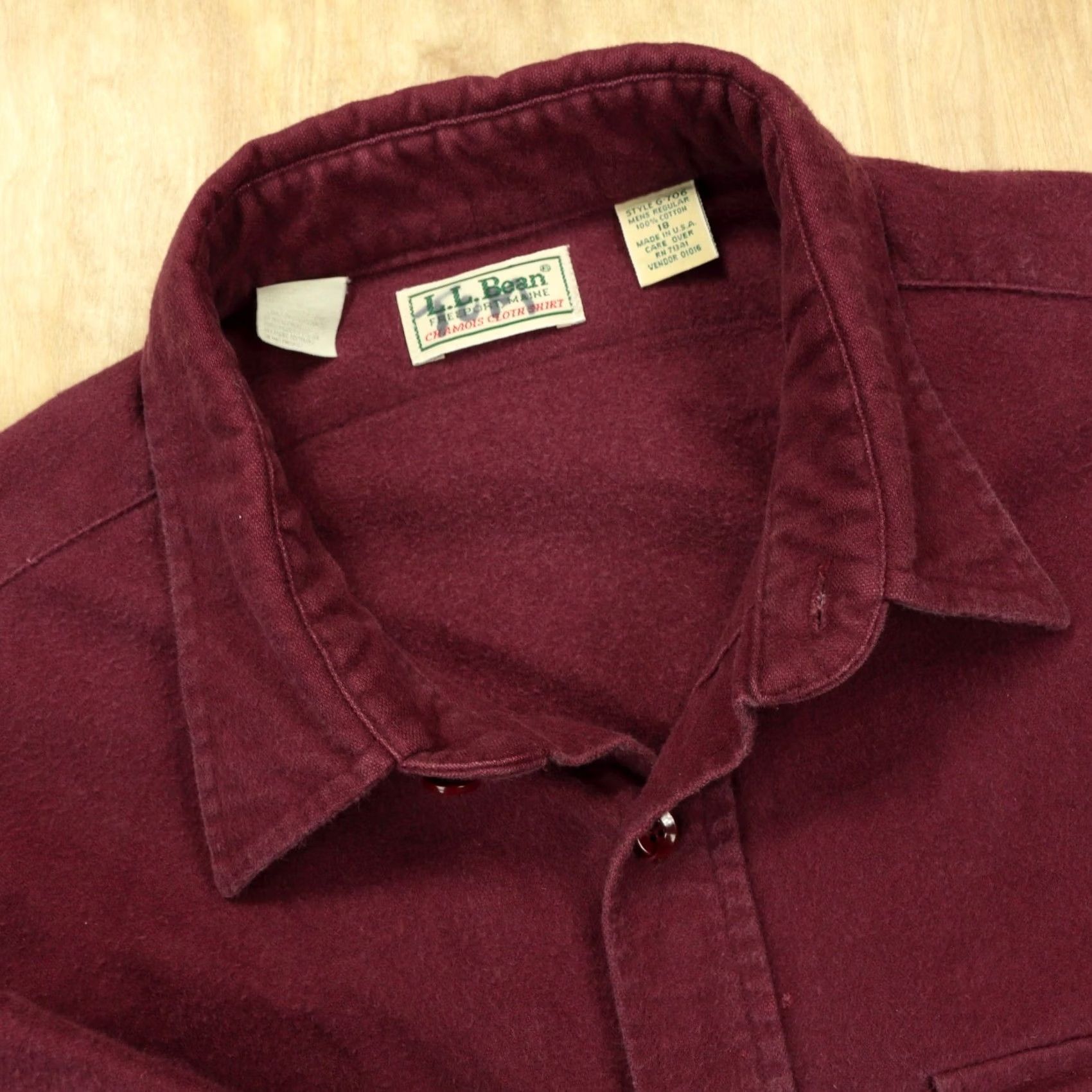 Vintage VINTAGE LL BEAN Shirt Mens 18 XL-2XL Red Button-Up Distressed Cham... Size US XXL / EU 58 / 5 - 7 Thumbnail