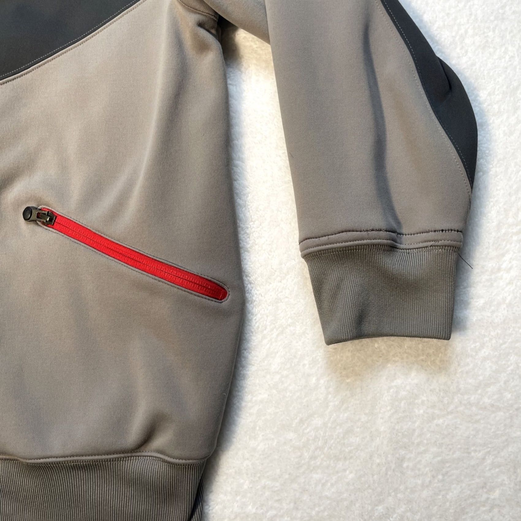 Nike Nike Sweatshirt Mens Medium Gray Red Therma Full Zip Athletic Performance FLAW Size US M / EU 48-50 / 2 - 4 Thumbnail