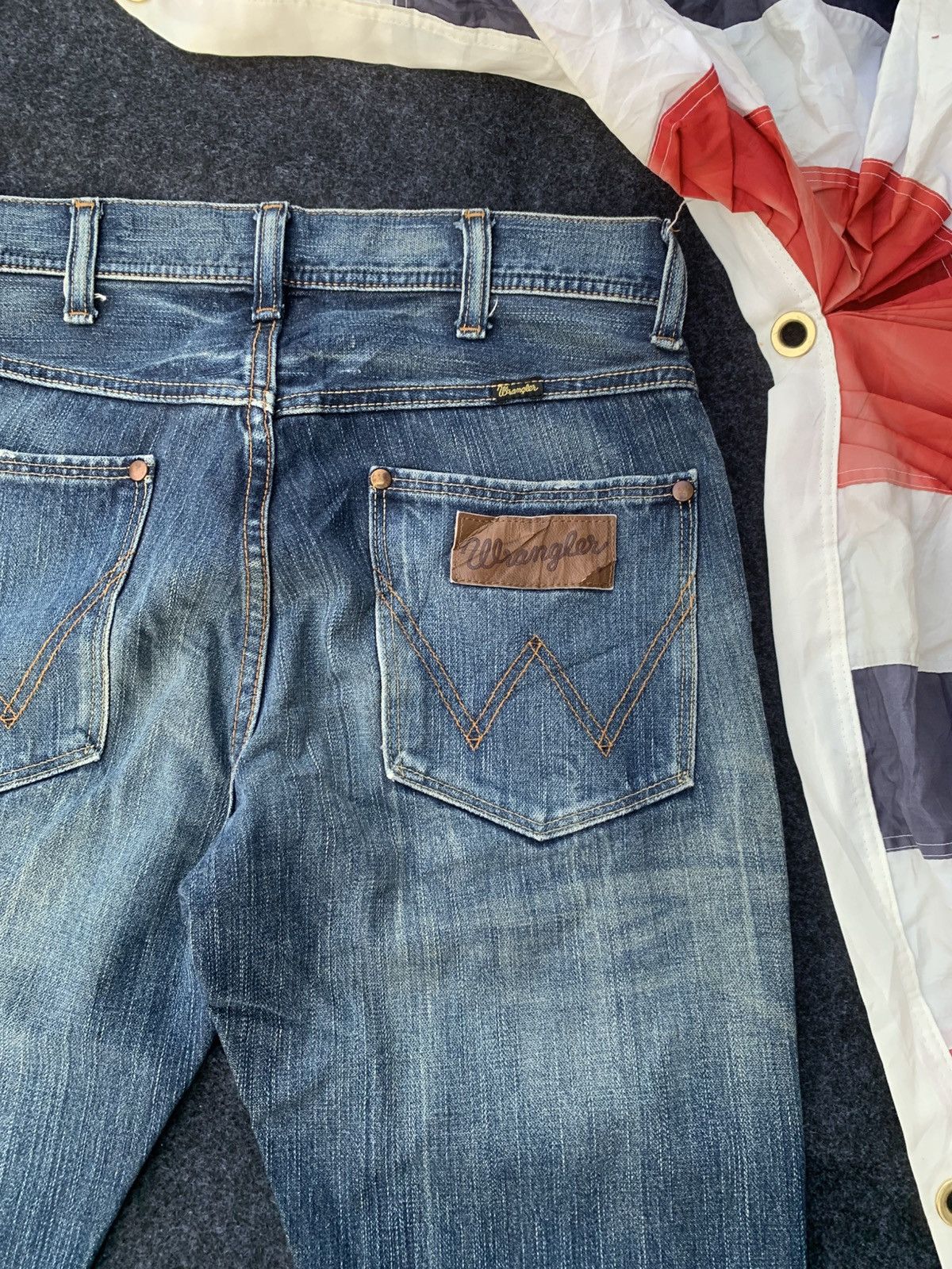 Wrangler Flare wrangler jeans. Size US 31 - 3 Thumbnail