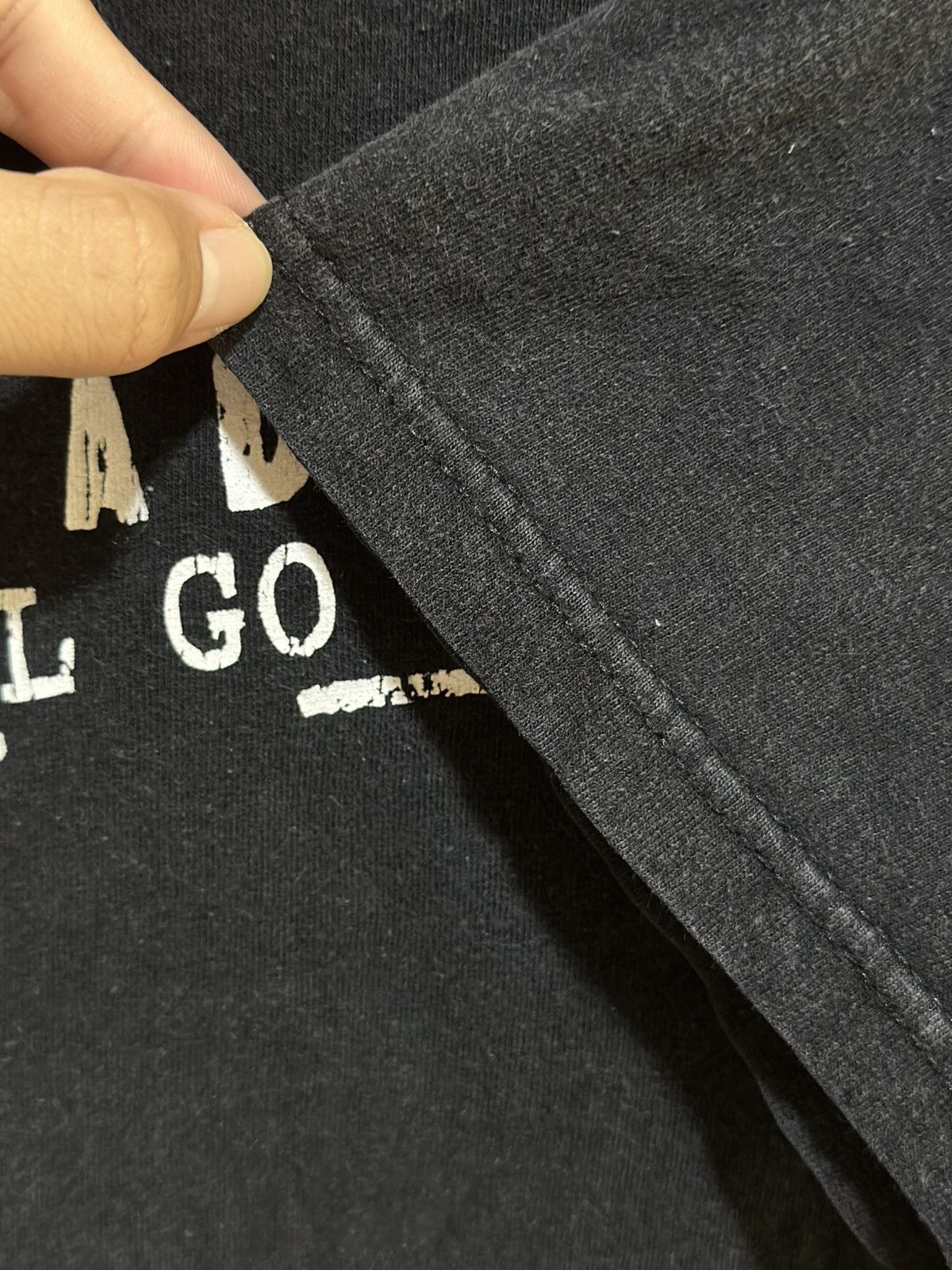 Vintage Vintage Gimme A Dollar And I’ll Go Away Faded Tee Size US L / EU 52-54 / 3 - 4 Thumbnail