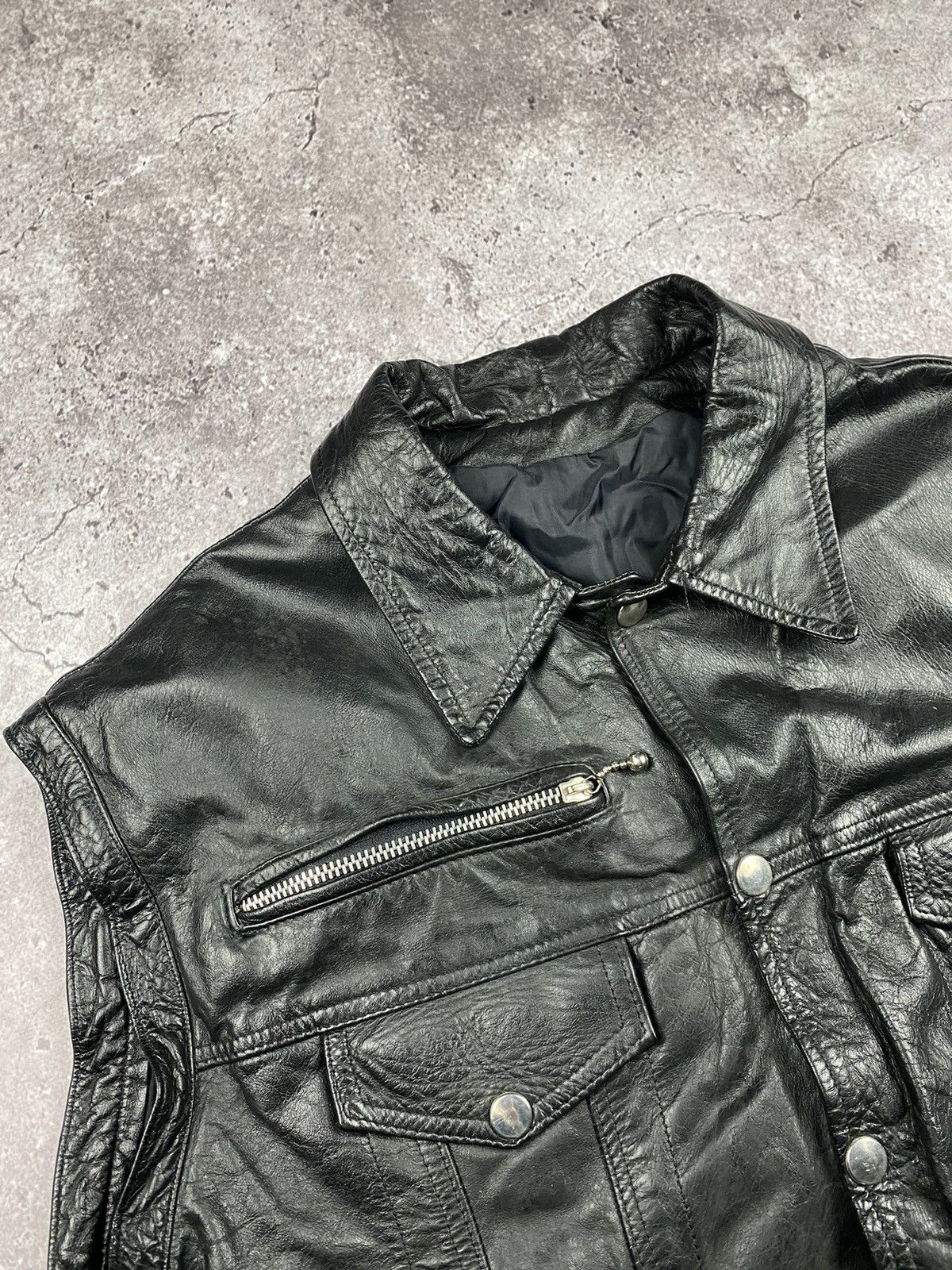 Japanese Brand × Leather Vintage Leather Vest With Many Pockets Streetwear Style Size US L / EU 52-54 / 3 - 4 Thumbnail