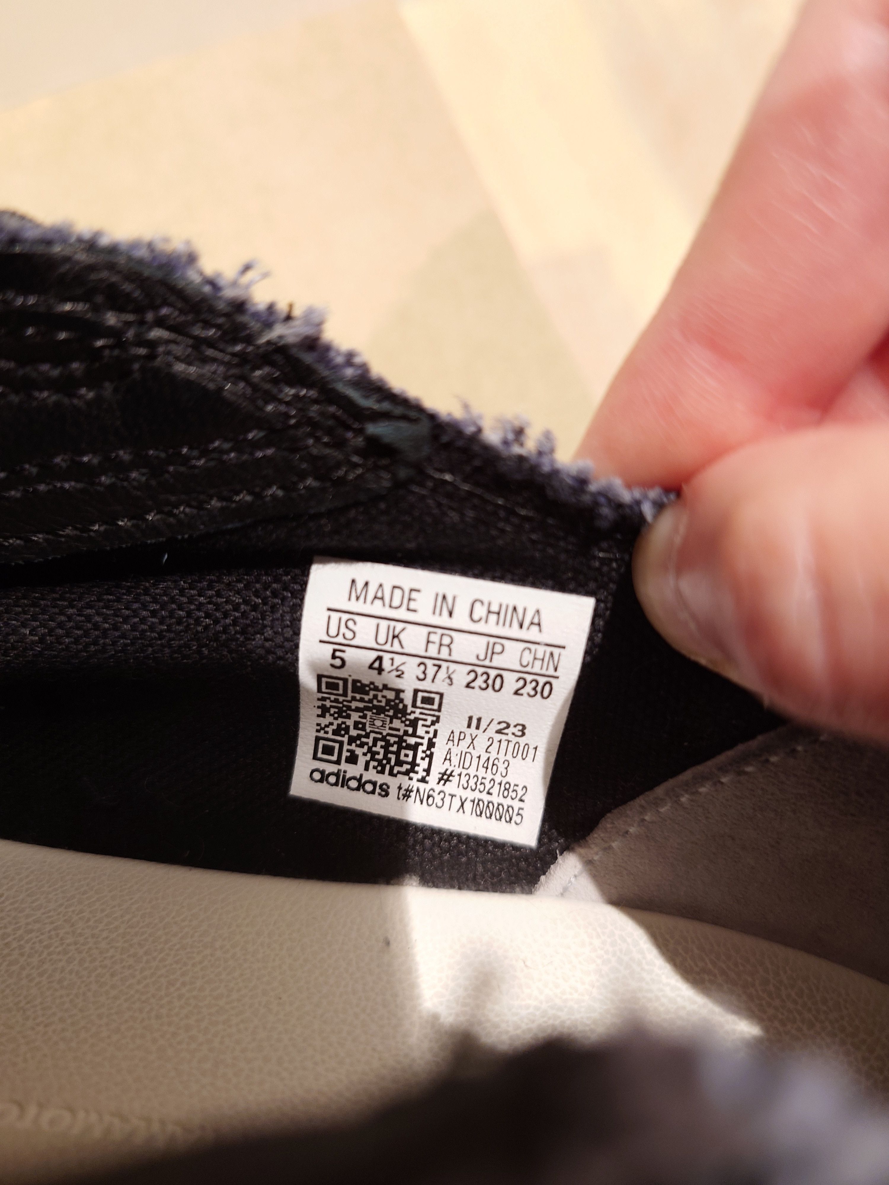 Y-3 Y-3 Nizza Low Size US 7 / IT 37 - 7 Thumbnail