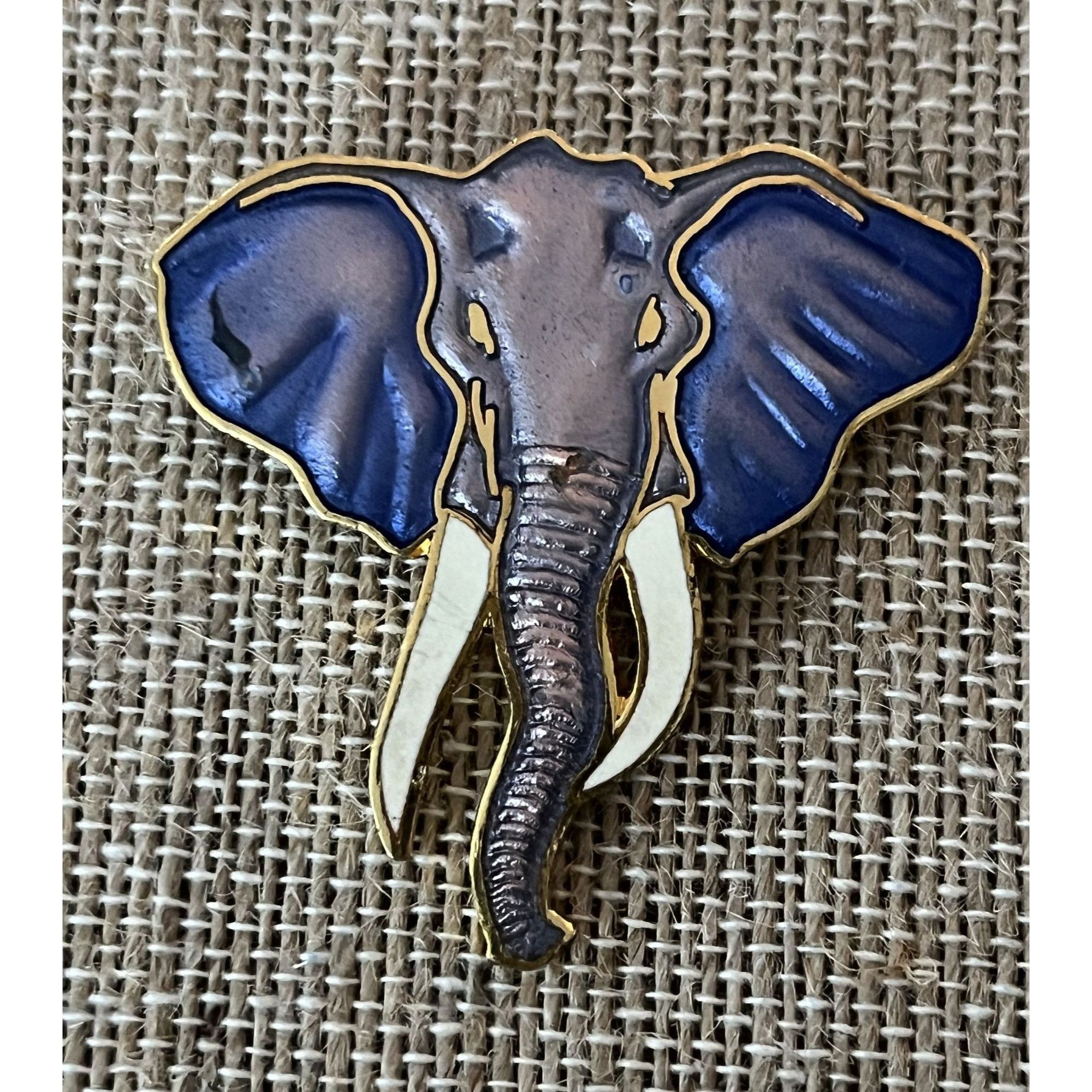 Other Vintage 1989 Will Spear Elephant Pin Handmade R.O.C. Gold & Size ONE SIZE - 1 Thumbnail