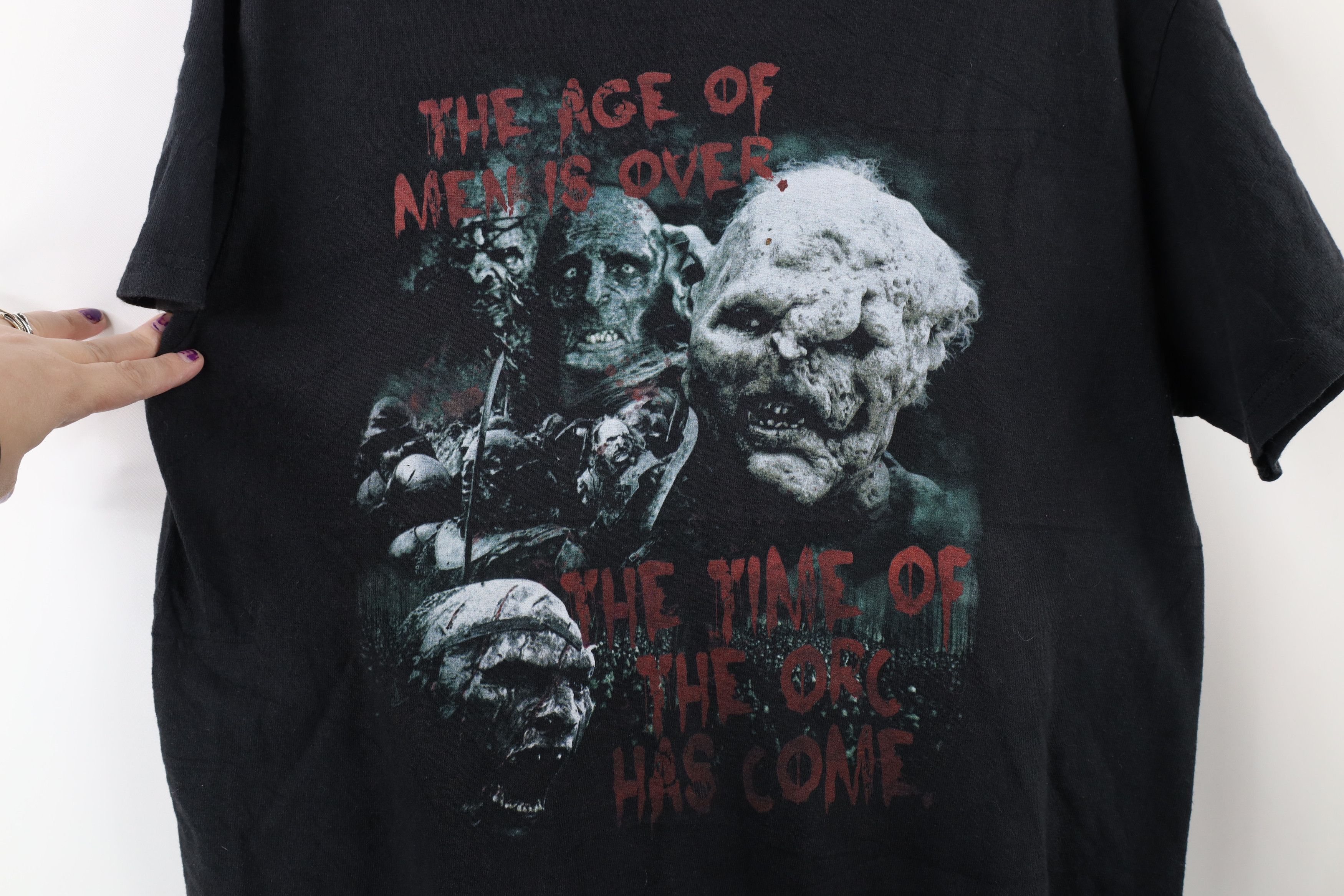 Vintage Vintage Lord of the Rings The Age of Men Is Over Orc T-Shirt Size US M / EU 48-50 / 2 - 4 Thumbnail