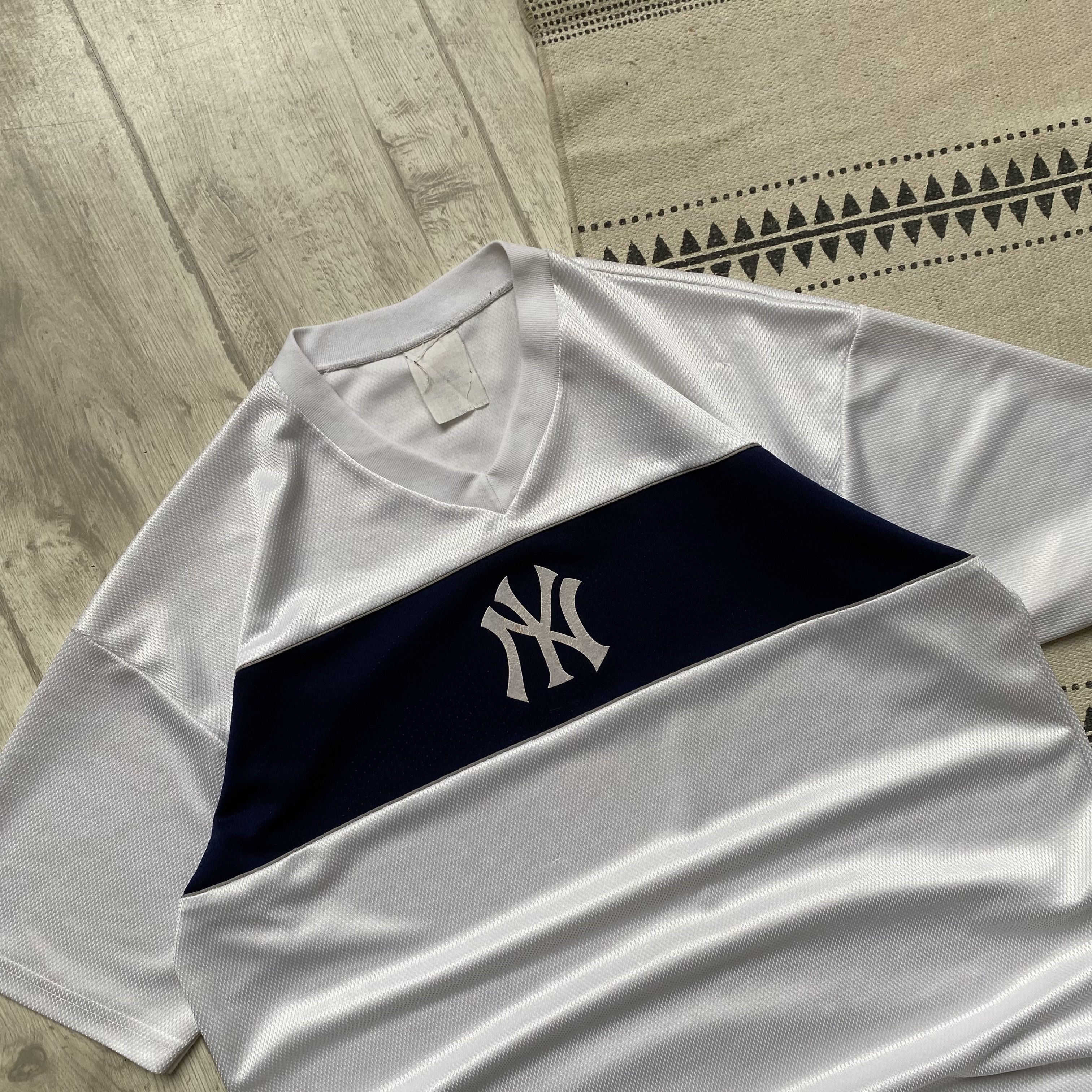 New York Yankees Vintage 90s Majestic New York Yankees jersey tee Made in USA Size US M / EU 48-50 / 2 - 2 Thumbnail